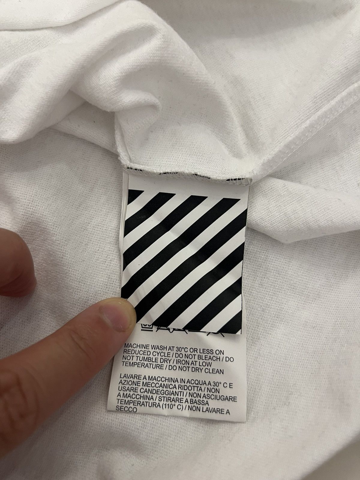 Off-White Off White X Bart Simpson Tee White Size US XXL / EU 58 / 5 - 8 Thumbnail