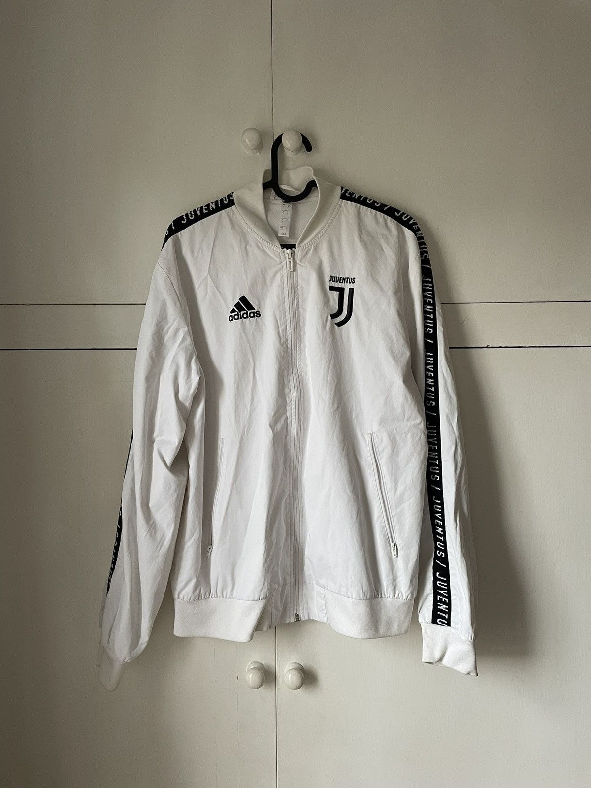 Juventus anthem jacket white online