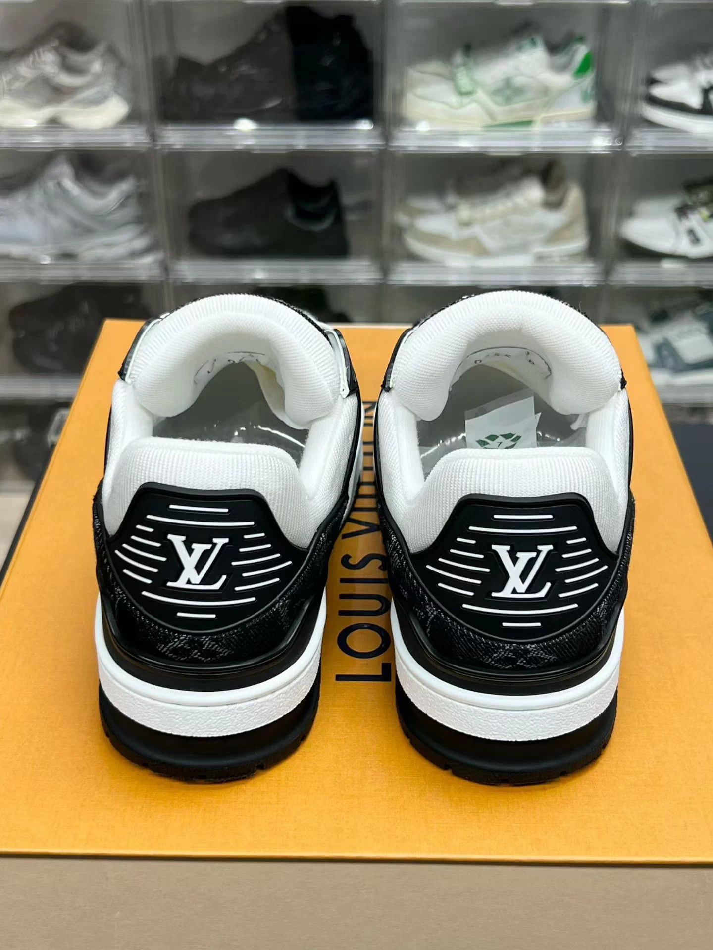 Louis Vuitton LV TRAINER Black White Denim UK4/38 25 Like New Size US 7 / IT 37 - 7 Thumbnail