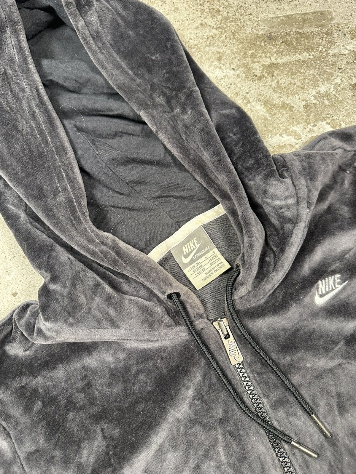 Nike Vintage Y2K Nike Velvet Half Zip Hoodie Swoosh Sweatshirt Size US S / EU 44-46 / 1 - 8 Thumbnail