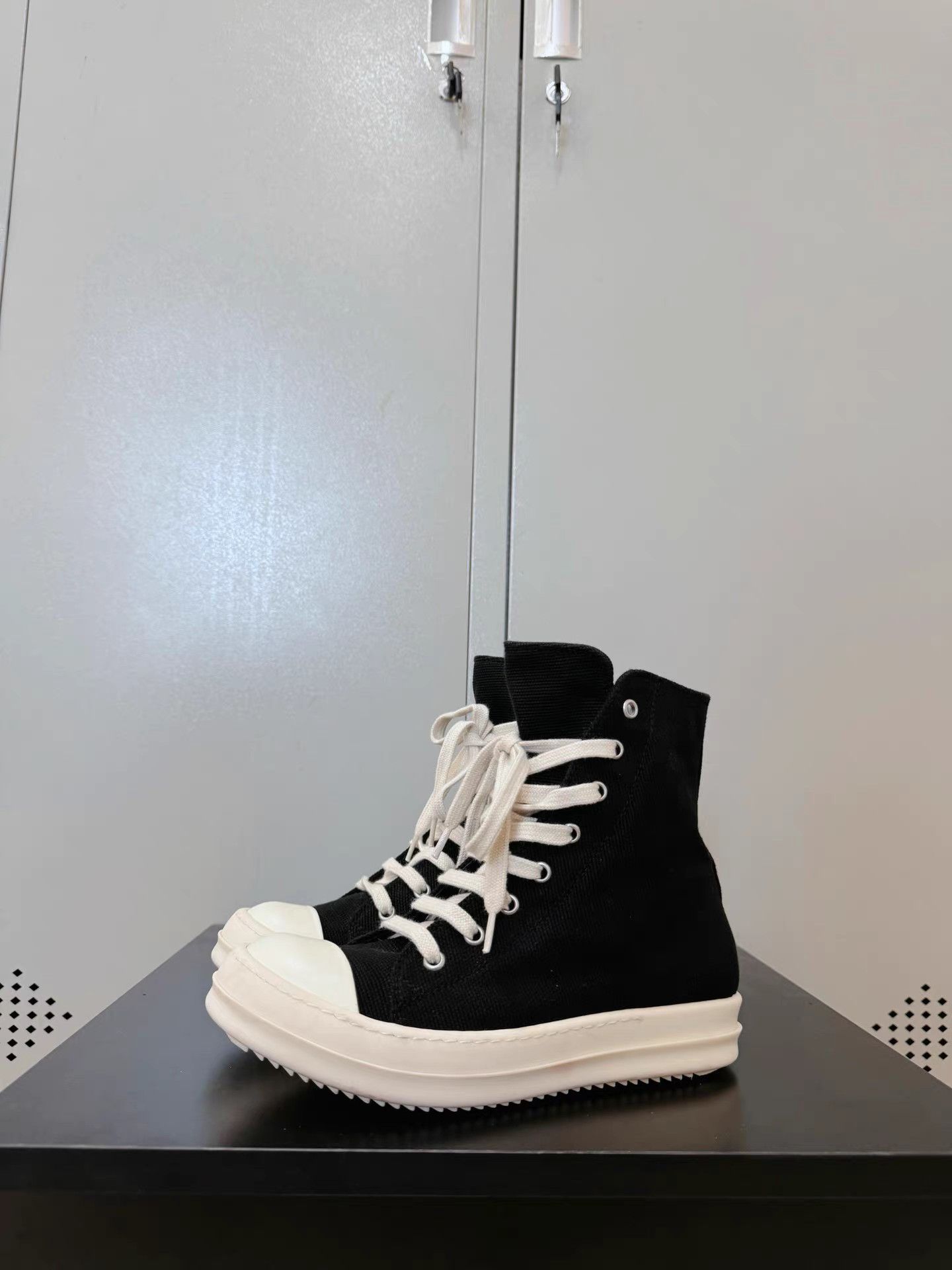 Rick Owens Drkshdw Rick Owens Drkshdw Converse high-top sneakers Size US 5.5 / IT 35.5 - 1 Thumbnail