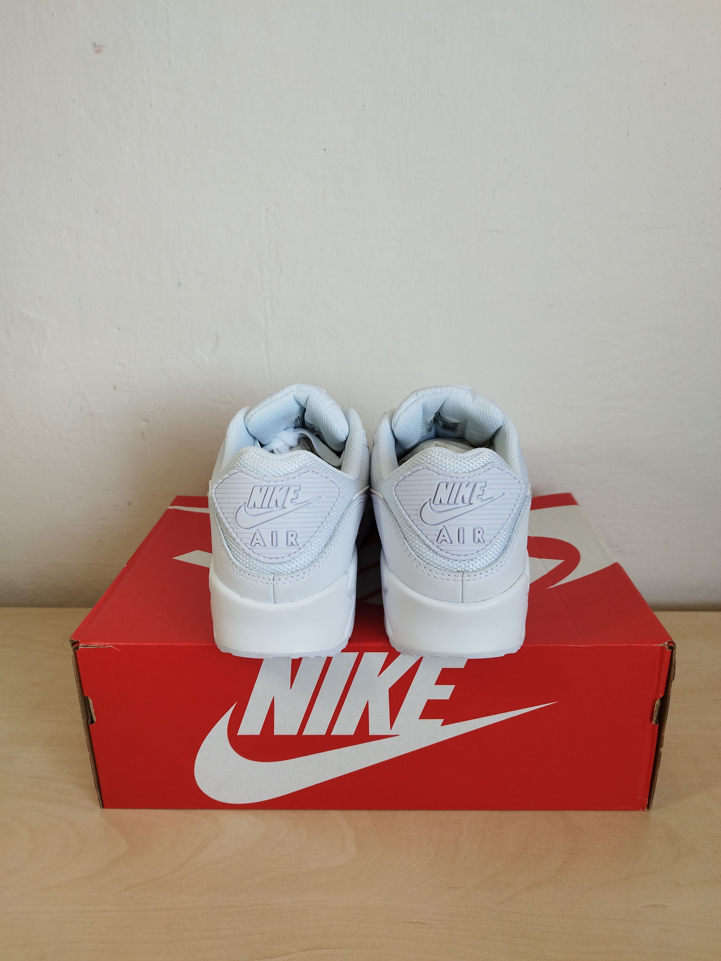 Nike Nike AIR MAX 90 vo farbe Biela Size US 10 / EU 43 - 6 Thumbnail