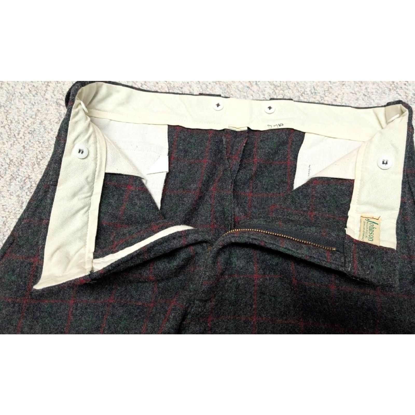 Johnson Woolen Mills VINTAGE Johnston Woolen Mills Pants Hunting Men 40x34 Charcoal Gray Wool Windowpane 40x34 Mens Size US 40 / EU 56 - 5 Thumbnail