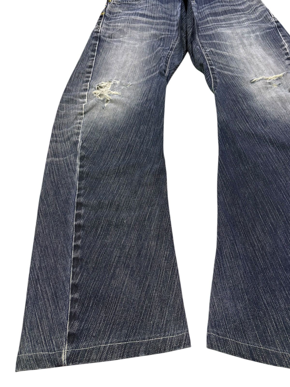 Edwin × Japanese Brand Exclusive Vintage Edwin Buckle Back Ripped Baggy Jeans Size US 29 - 6 Thumbnail