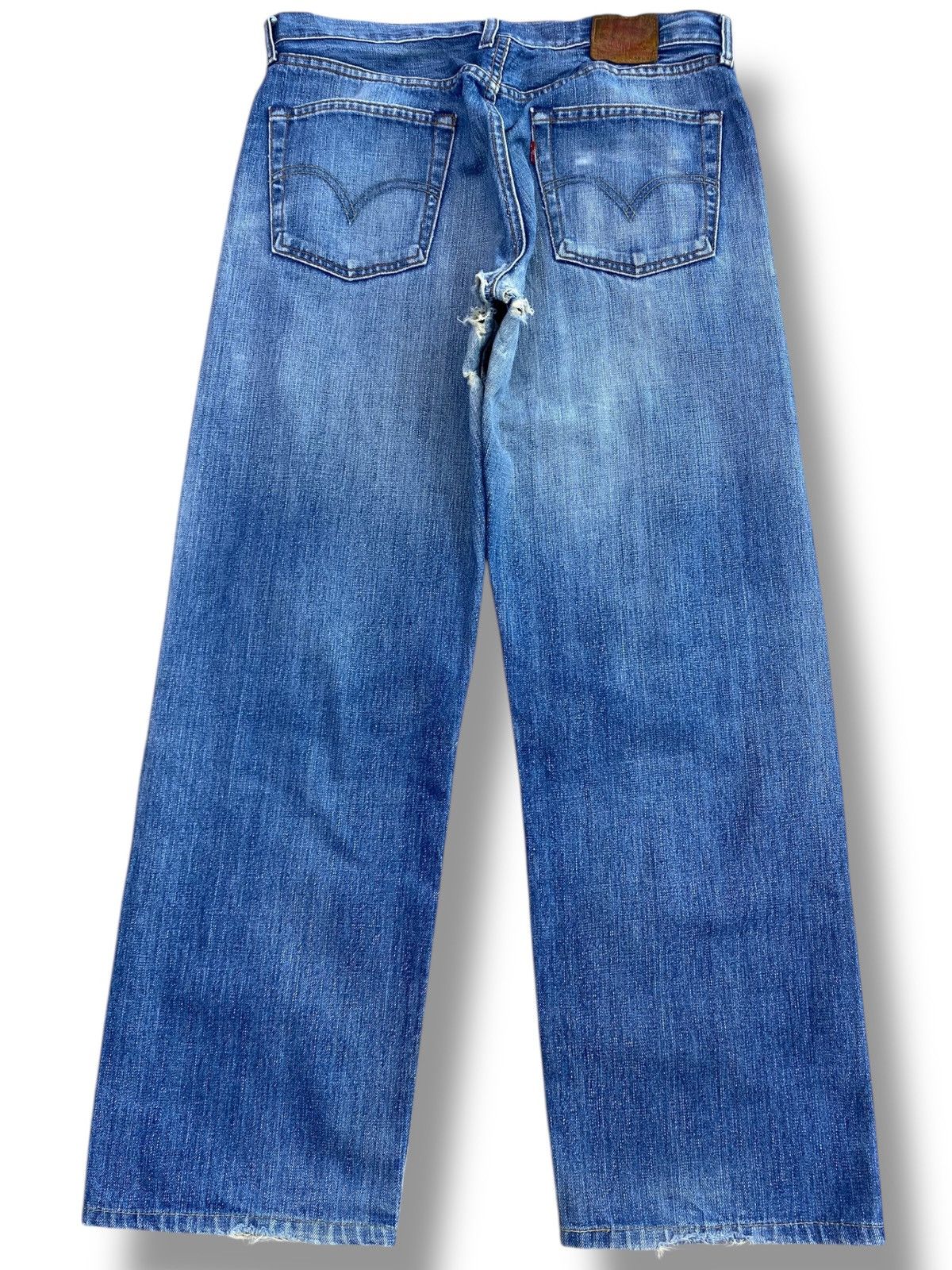Levi's Levi’s Whiskers Faded Blue Wash Style Loose Jeans Size US 34 / EU 50 - 3 Thumbnail