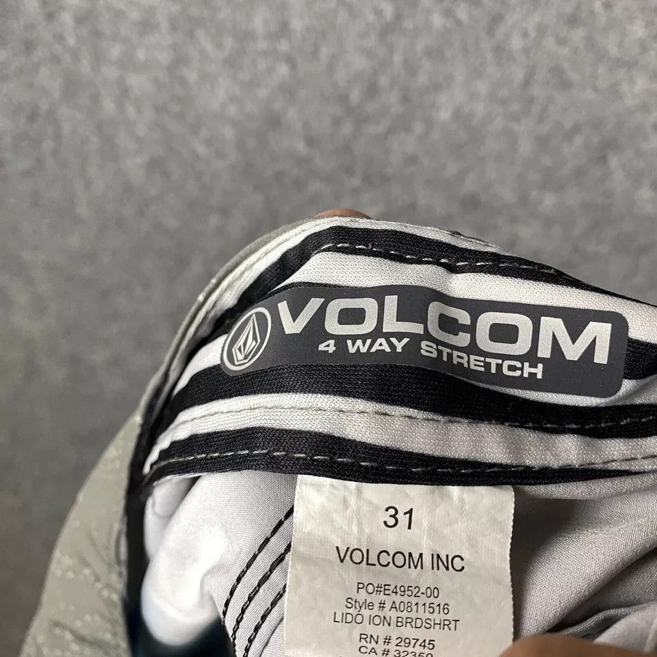 Volcom Volcom Swim Shorts Men's Size 31 Drawstring Swimwear Size US 31 - 7 Thumbnail