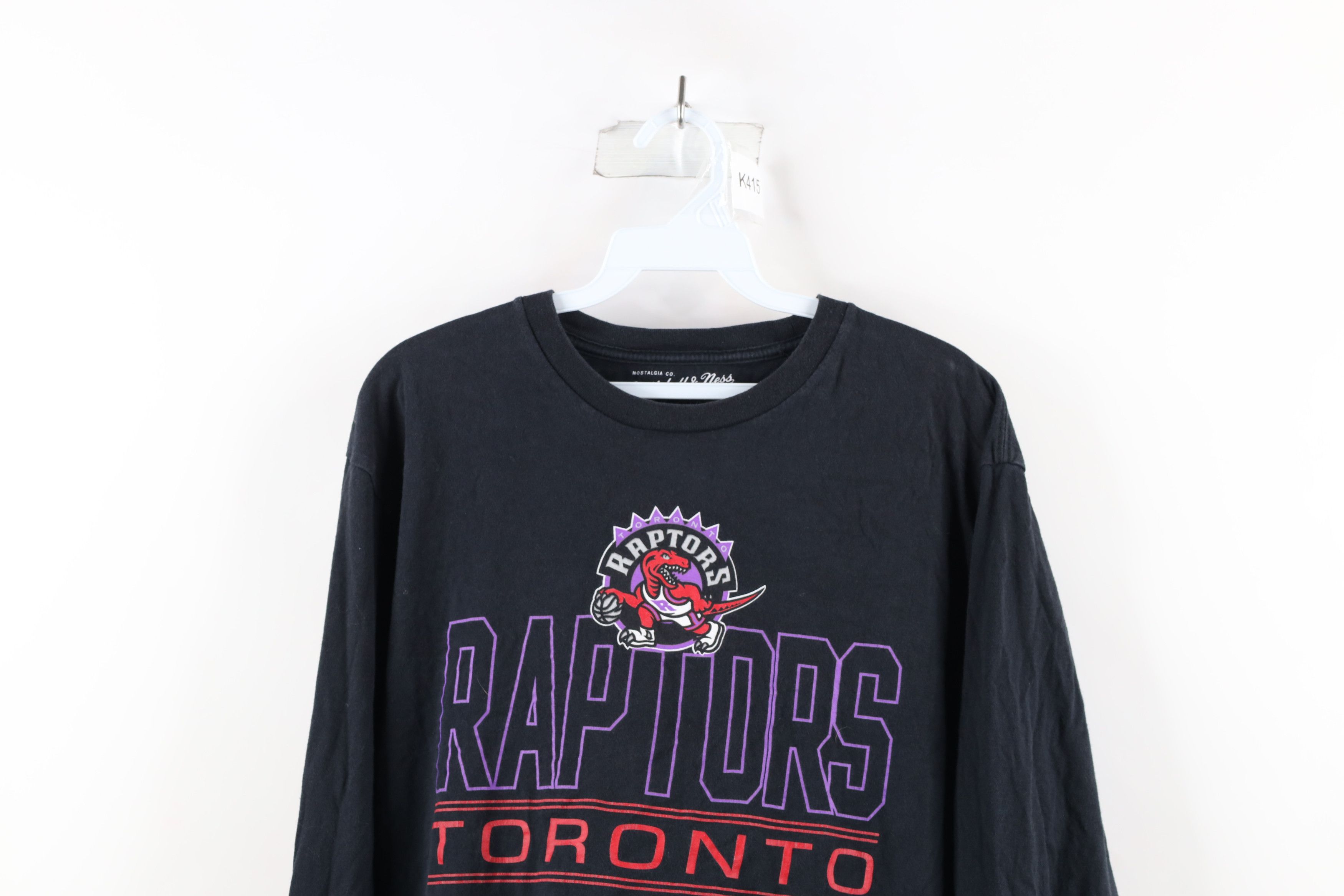 Mitchell & Ness × Vintage Mitchell & Ness Spell Out Toronto Raptors Basketball T-Shirt Size US M / EU 48-50 / 2 - 2 Thumbnail