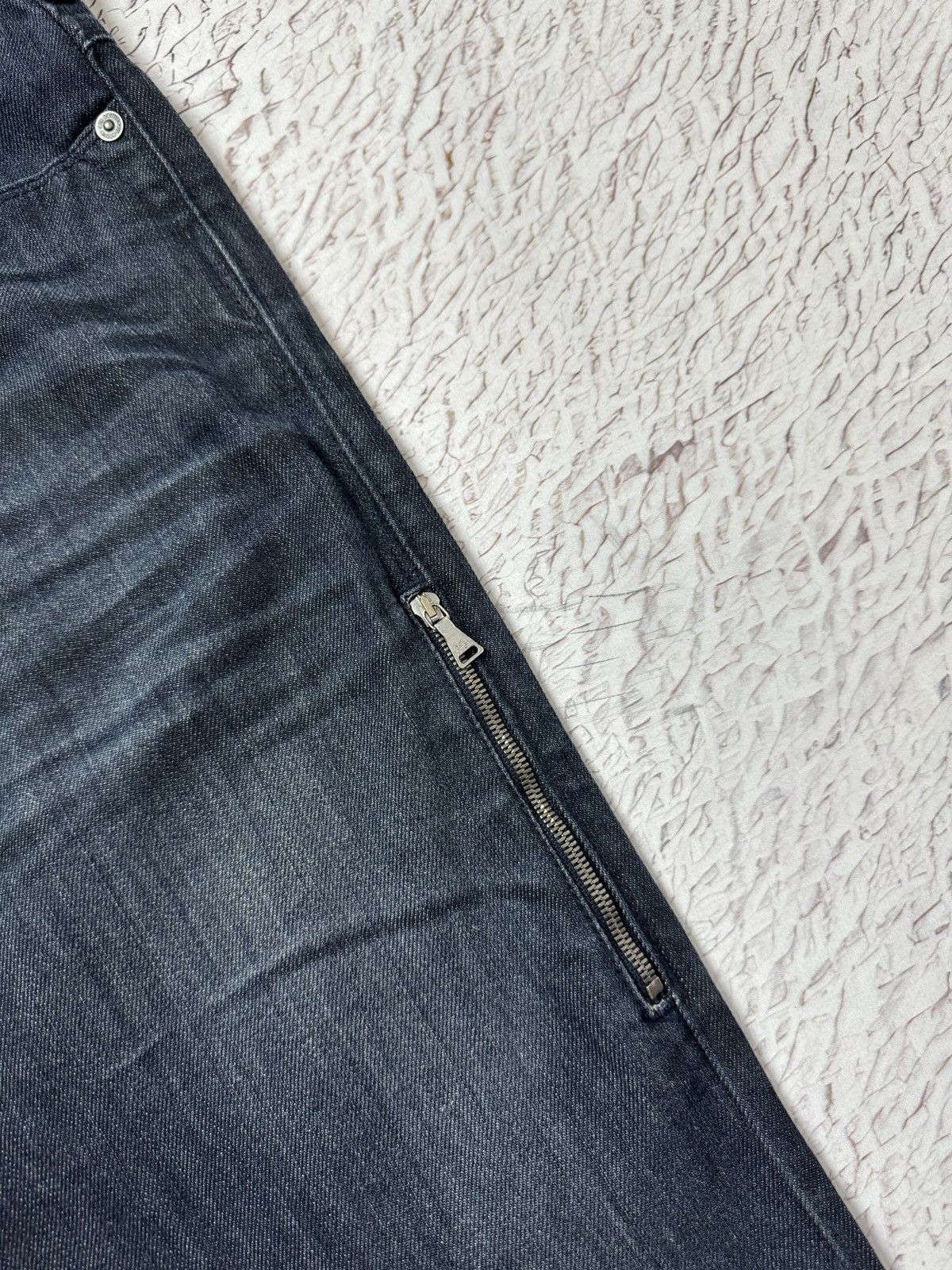 Neil Barrett Neil Barrett Indigo dark straight denim jeans zip pocket Size US 34 / EU 50 - 9 Thumbnail