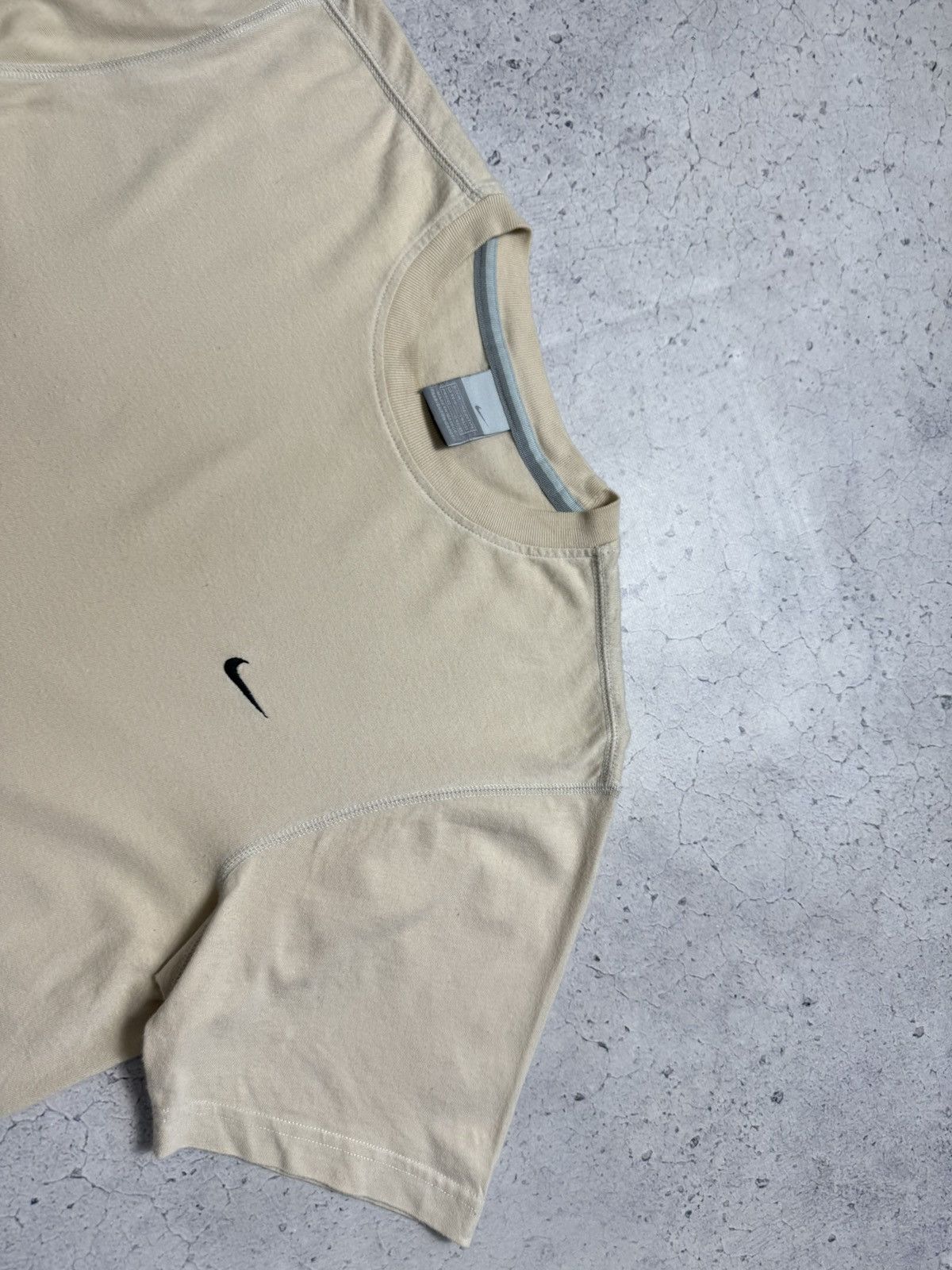 Nike Nike Vintage Beige T-Shirt Swoosh Size US M / EU 48-50 / 2 - 5 Thumbnail