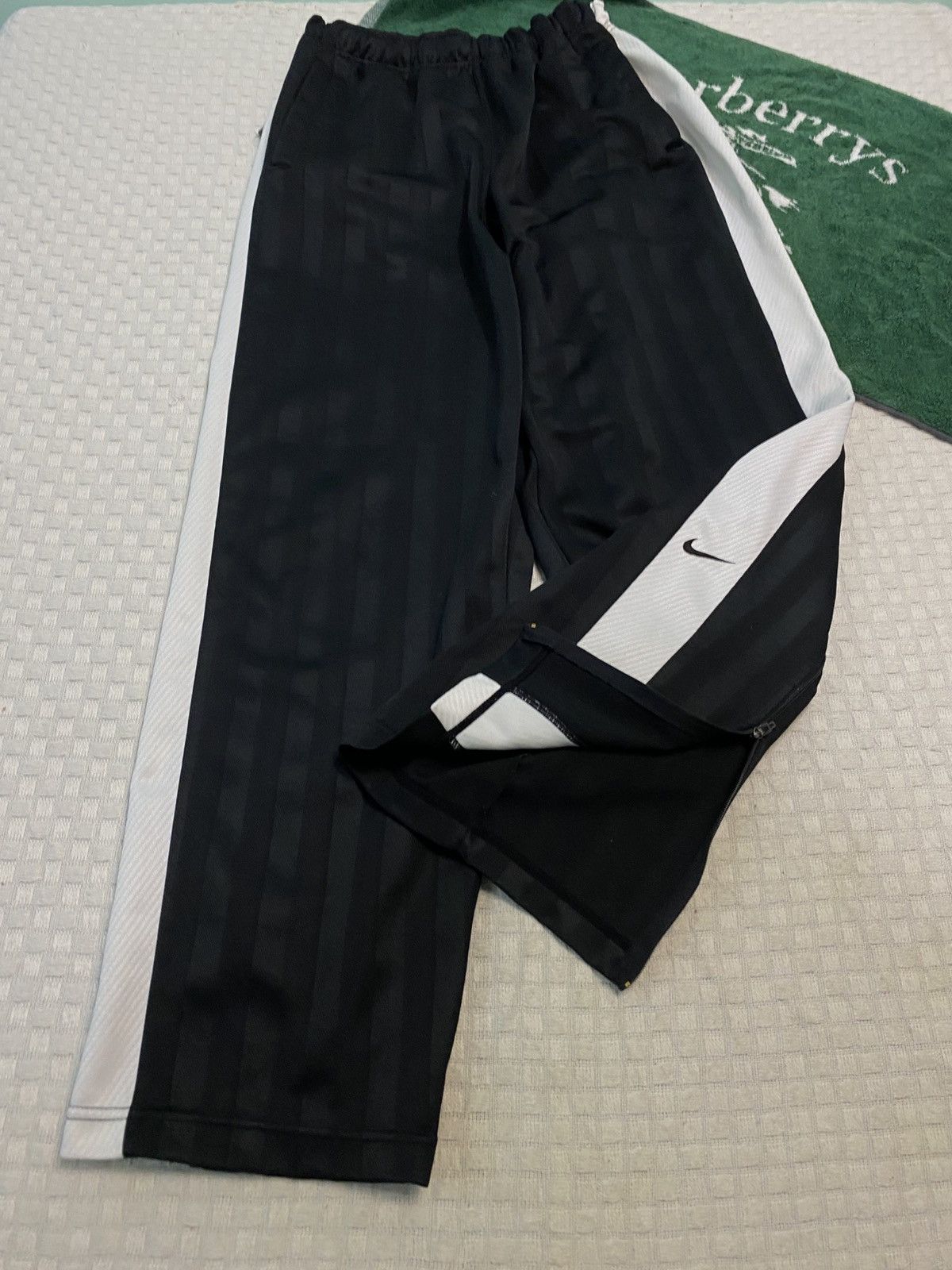 Carhartt Wip × Nike 💥 VINTAGE NIKE SUPER BAGGY 90S WIDE LEG TRACK PANTS Y2K Size US 30 / EU 46 - 1 Thumbnail