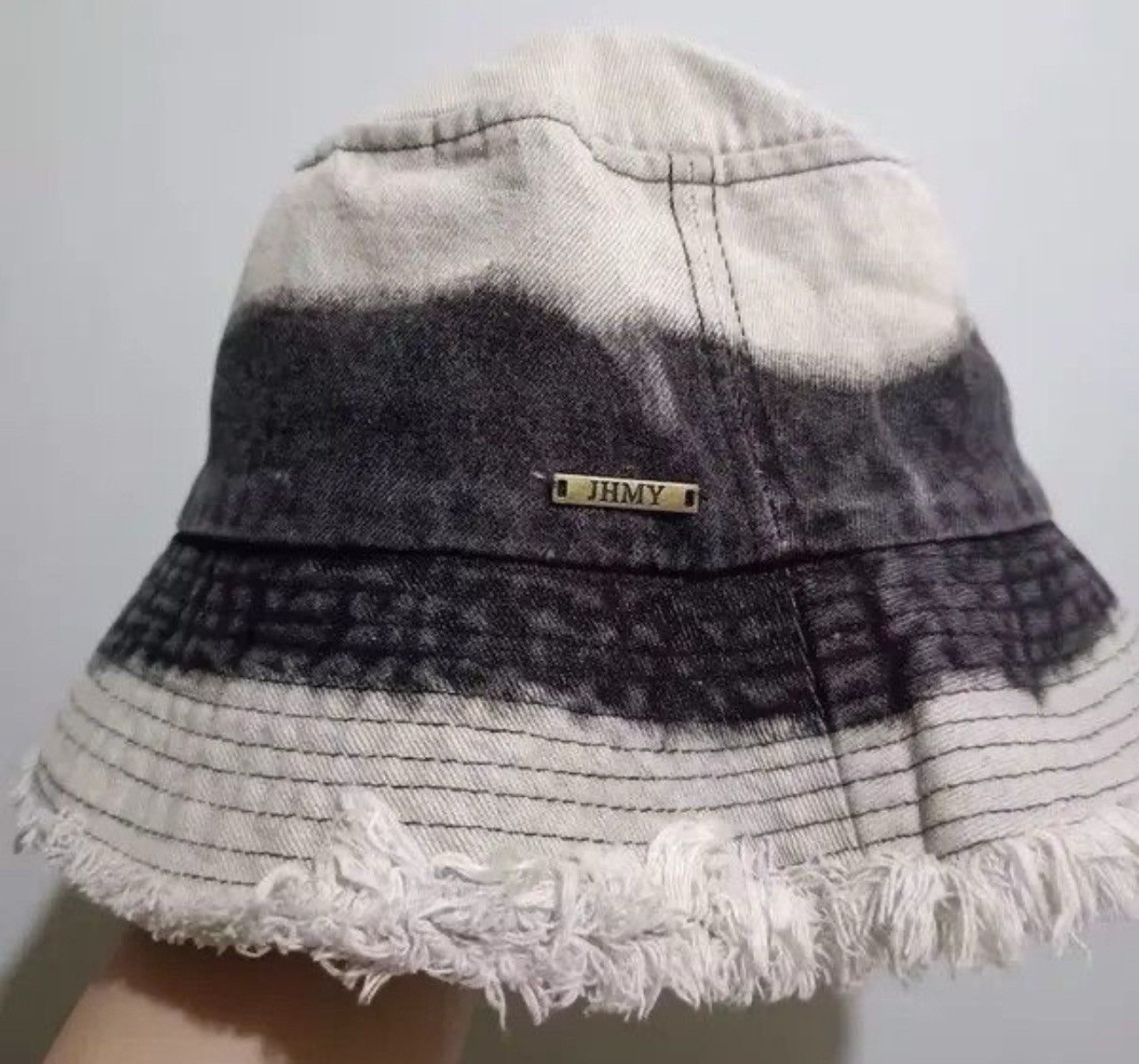 Japanese Brand Fashion hip hop distressed bucket hat Size ONE SIZE - 2 Thumbnail