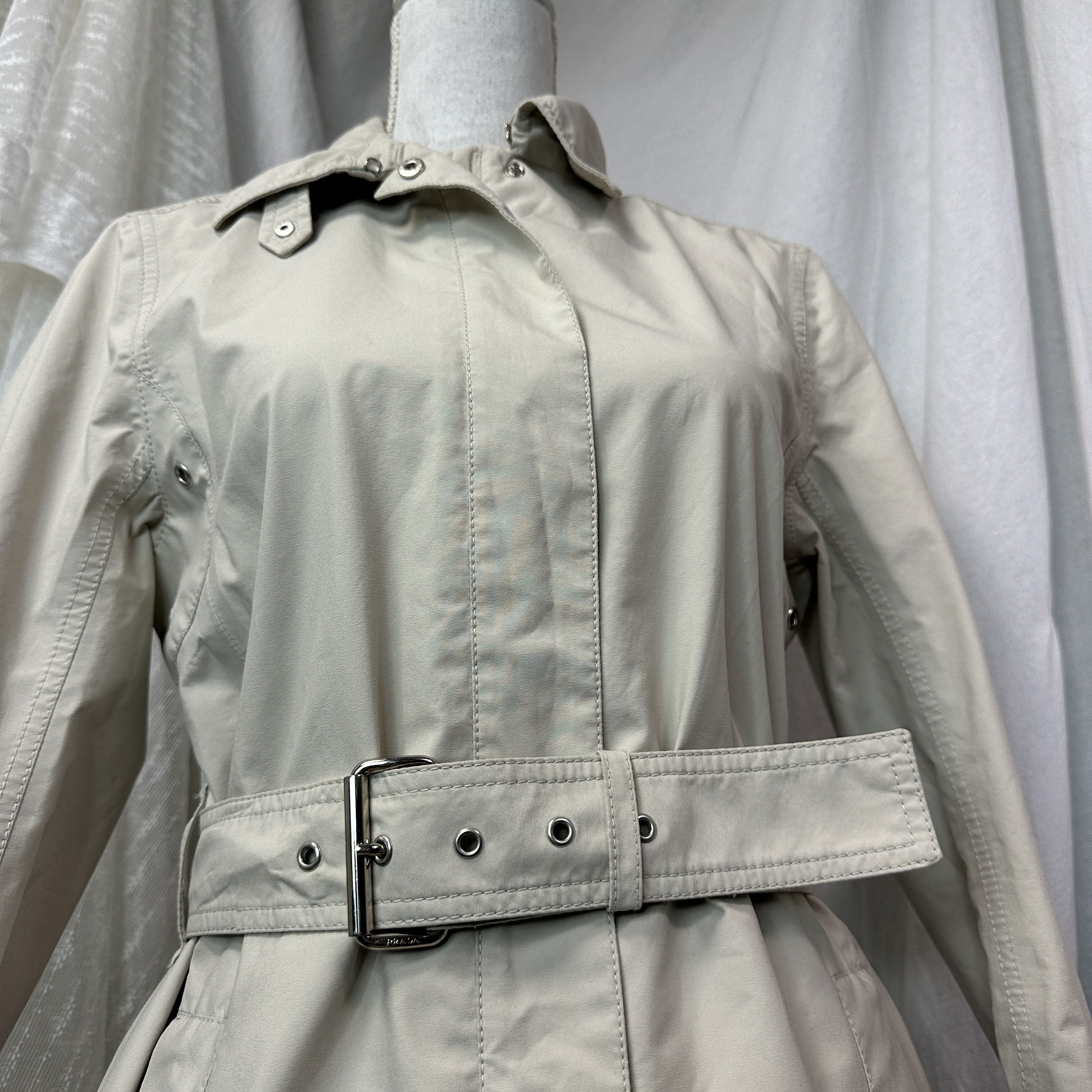 Prada Vintage Minimalist Classy Gore-Tex Prada Coat Y2K Size M / US 6-8 / IT 42-44 - 3 Thumbnail