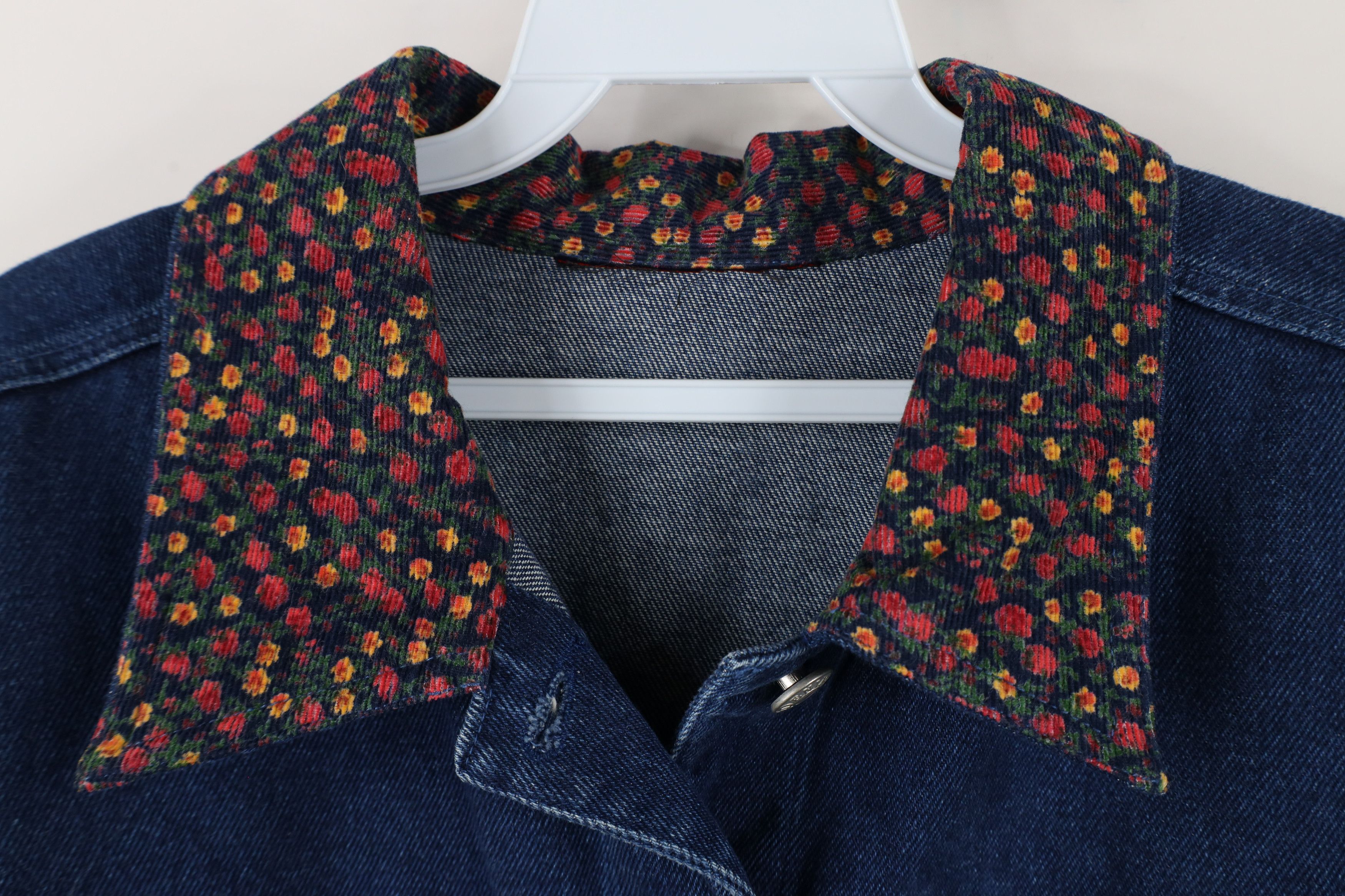 Vintage Vintage 90s Streetwear Patchwork Flower Denim Trucker Jacket Size L / US 10 / IT 46 - 10 Thumbnail