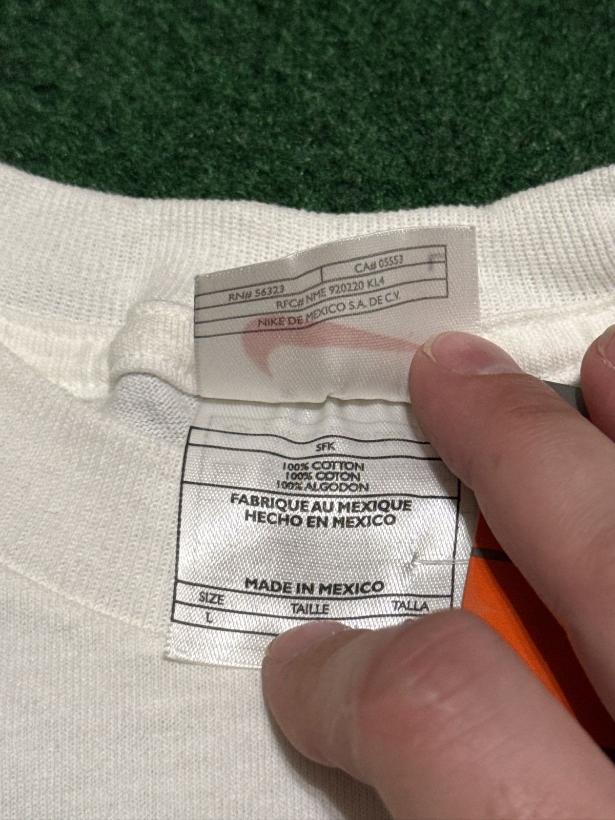 Nike Nike Long Sleeve Vintage 90s M/L 19x27 Graphic White T Shirt Size US M / EU 48-50 / 2 - 4 Thumbnail