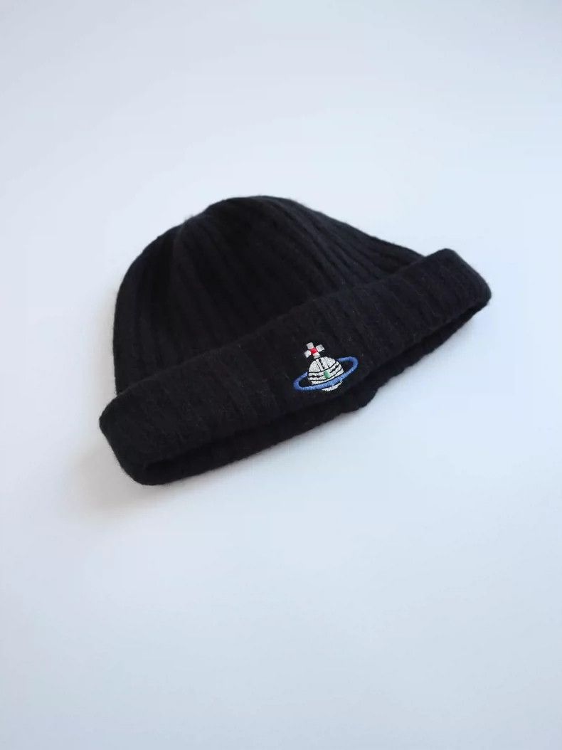 Vivienne Westwood Vivienne Westwood Olden days of cold caps Size ONE SIZE - 2 Thumbnail