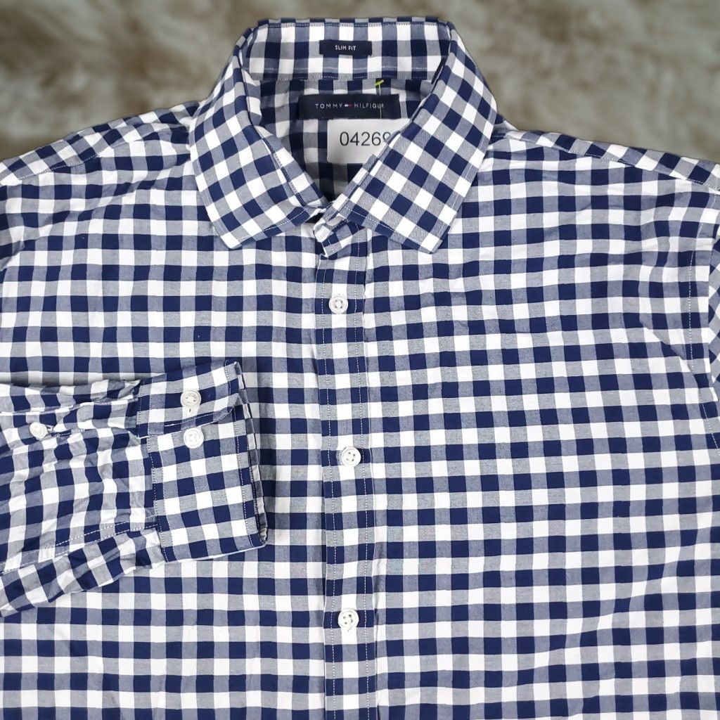 Tommy Hilfiger Tommy Hilfiger Shirt Mens Large Blue Check Button-Up Long Sleeve Casual Collared Cotton Classic Preppy Size US L / EU 52-54 / 3 - 1 Thumbnail