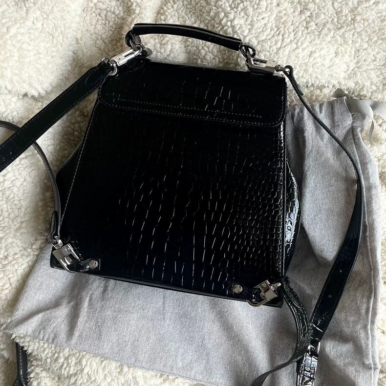 Vivienne Westwood Vivienne Westwood size os Crocodile skin double shoulder ba Size ONE SIZE - 6 Thumbnail