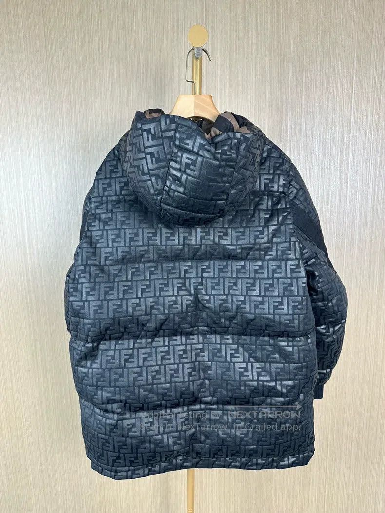 Fendi Fendi Double-Sided Full Print Logo Down Jacket Size M / US 6-8 / IT 42-44 - 2 Thumbnail