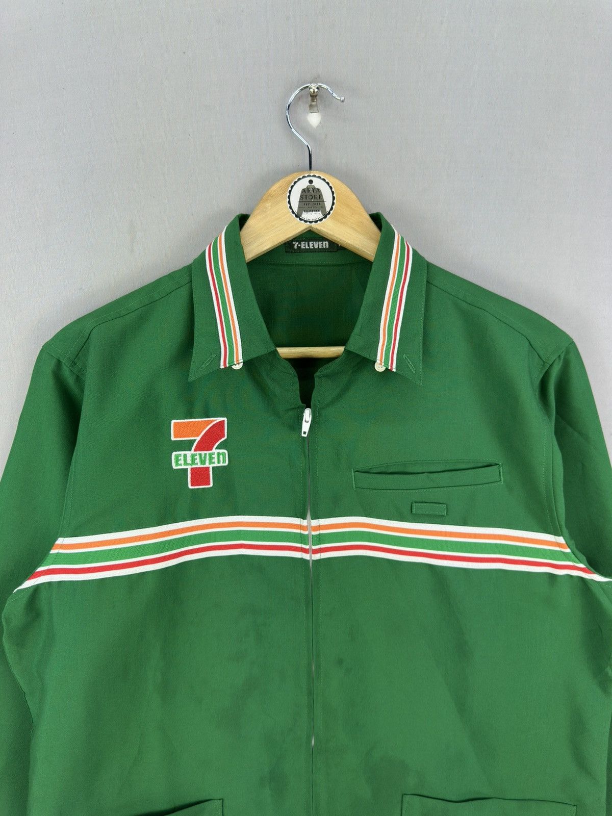 Japanese Brand Vintage 7 Eleven Uniform Worker Jacket Size US L / EU 52-54 / 3 - 7 Thumbnail