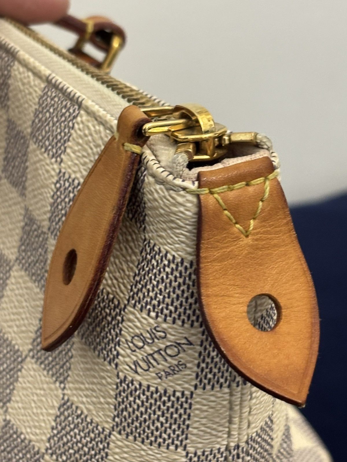 Louis Vuitton Louis Vuitton Damier Azur leather bag Size ONE SIZE - 9 Thumbnail