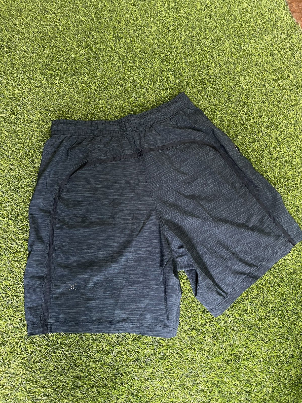 Lululemon LULULEMON MENS SHORTS Size US 29 - 1 Thumbnail