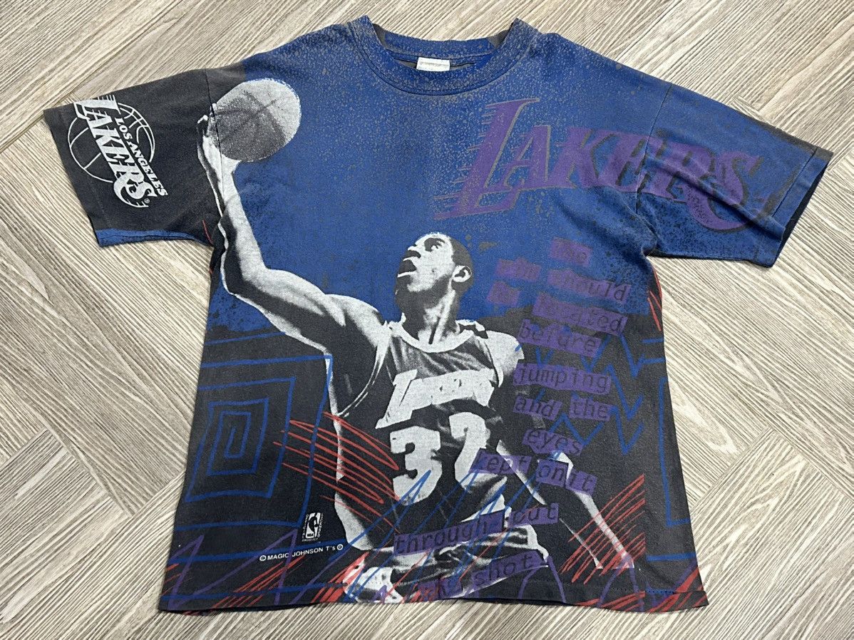NBA × Vintage *RARE* Vintage L.A Lakers Magic Johnson AOP (Single Stitch) Size US L / EU 52-54 / 3 - 1 Thumbnail