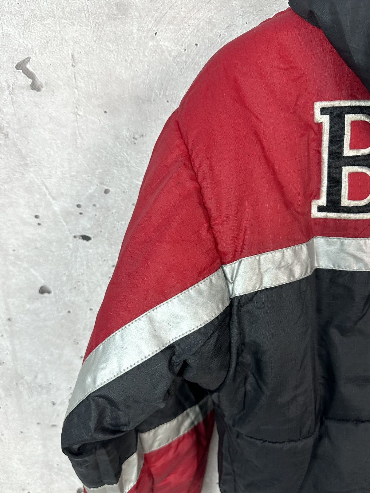 NBA Vintage Chicago Bulls NBA Pro Player Big Logo Puffer Jacket Size US S / EU 44-46 / 1 - 12 Thumbnail