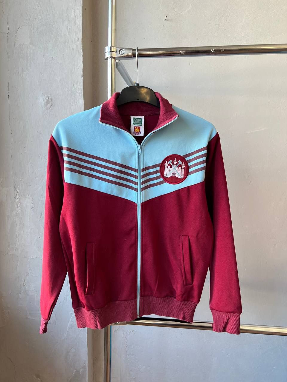 Vintage 1976/80 WEST HAM UNITED REMAKE SOCCER FOOTBALL JACKET SZ M Size US M / EU 48-50 / 2 - 2 Thumbnail