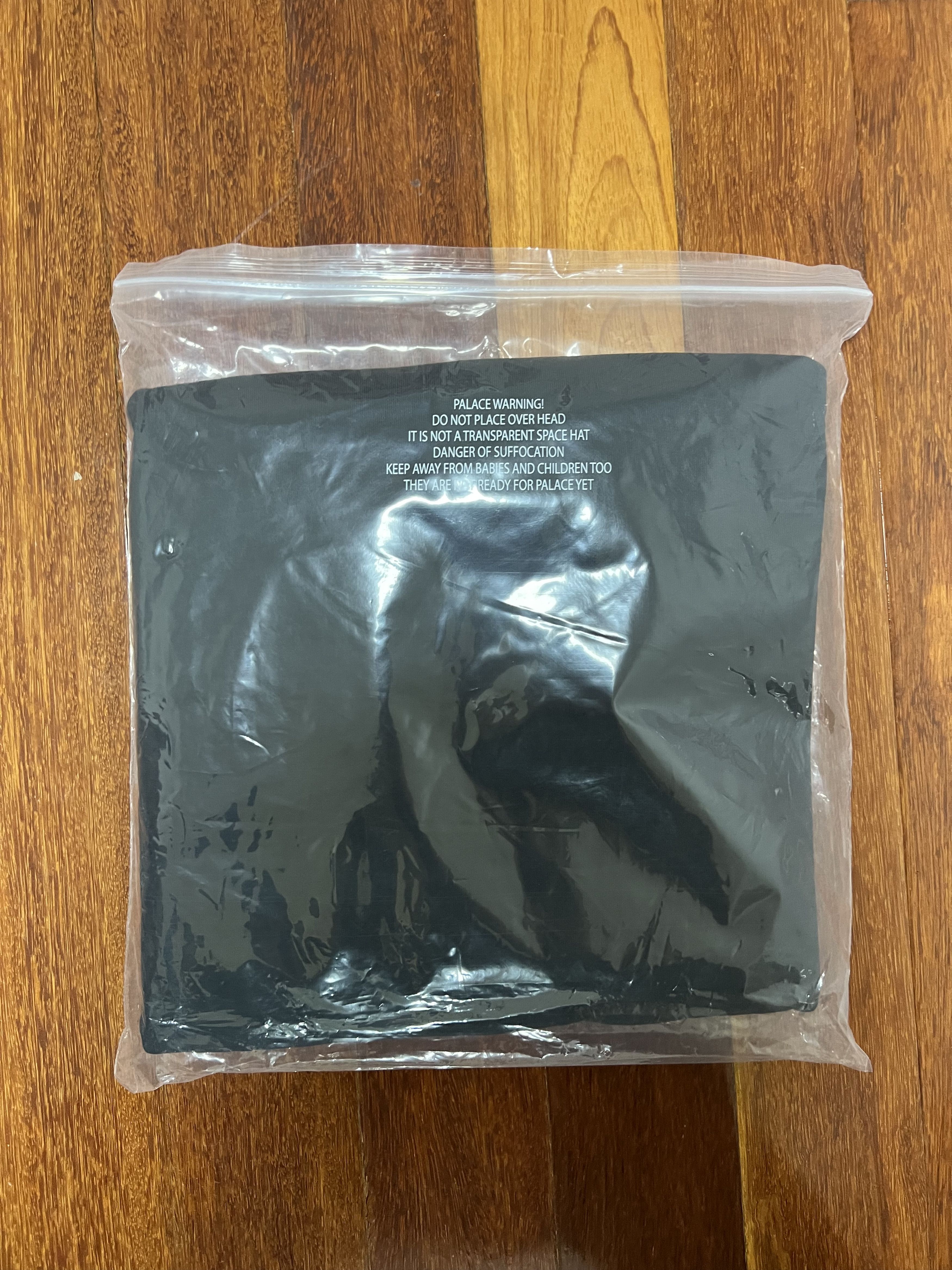 Palace 💚 2019 Palace Split P3 Crew Black Medium NEW Size US M / EU 48-50 / 2 - 12 Thumbnail