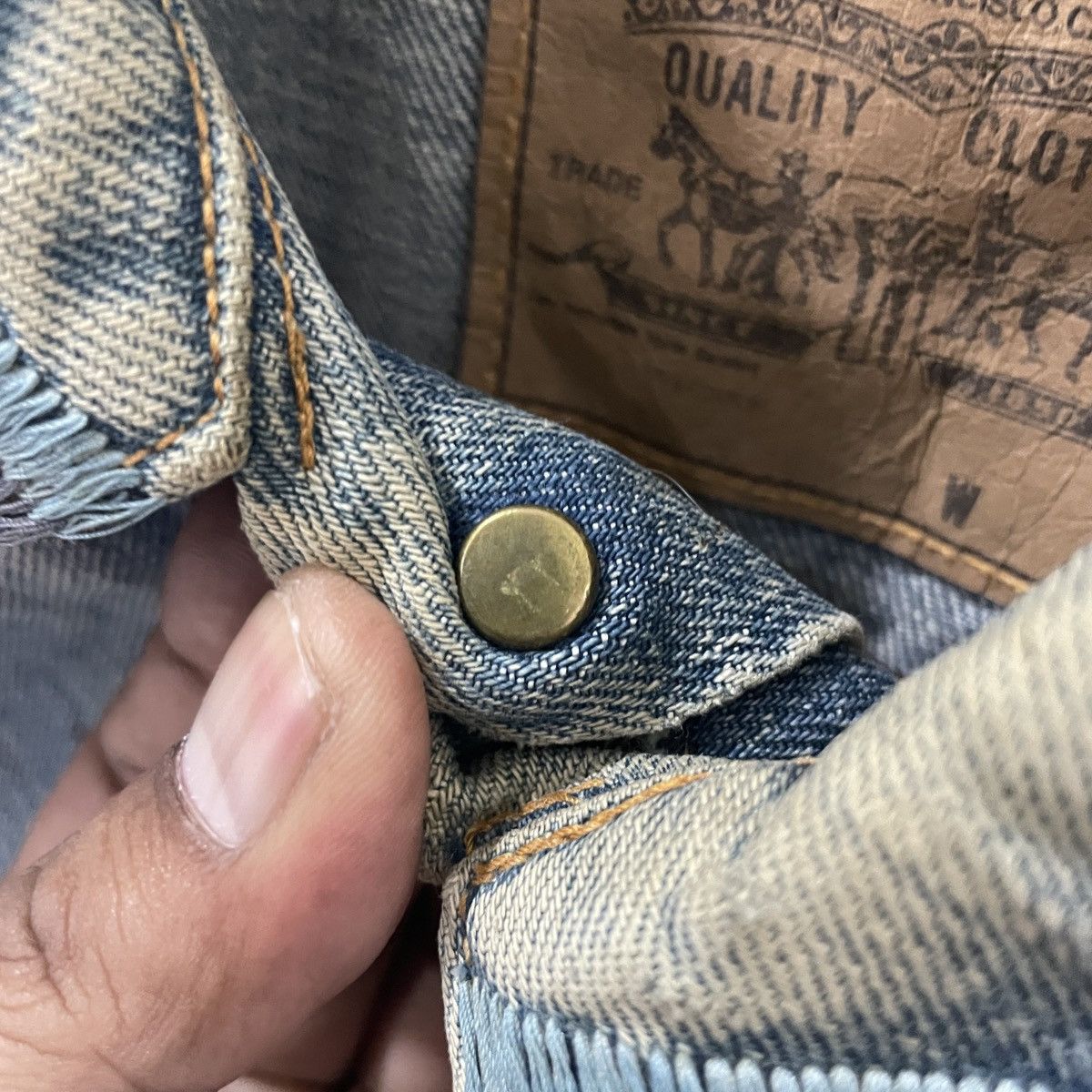 Levi's Vintage Levis Big E Embroidery Logo Sleeveless Denim Jacket Size US M / EU 48-50 / 2 - 6 Thumbnail