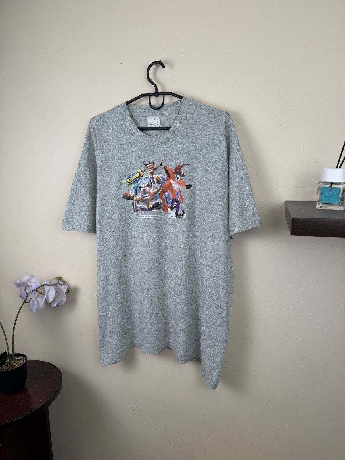 Other Vintage Crash Bandicoot T shirt 2000 PS1 Game Sz XL Grey Size US XL / EU 56 / 4 - 6 Thumbnail