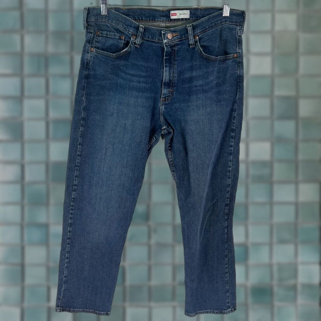 Wrangler Wrangler Mens Relaxed Fit Jeans 5-Pocket Design Straight Blue Denim Size 34x32 Mens Jeans DigitalFit? Size US 34 / EU 50 - 1 Thumbnail