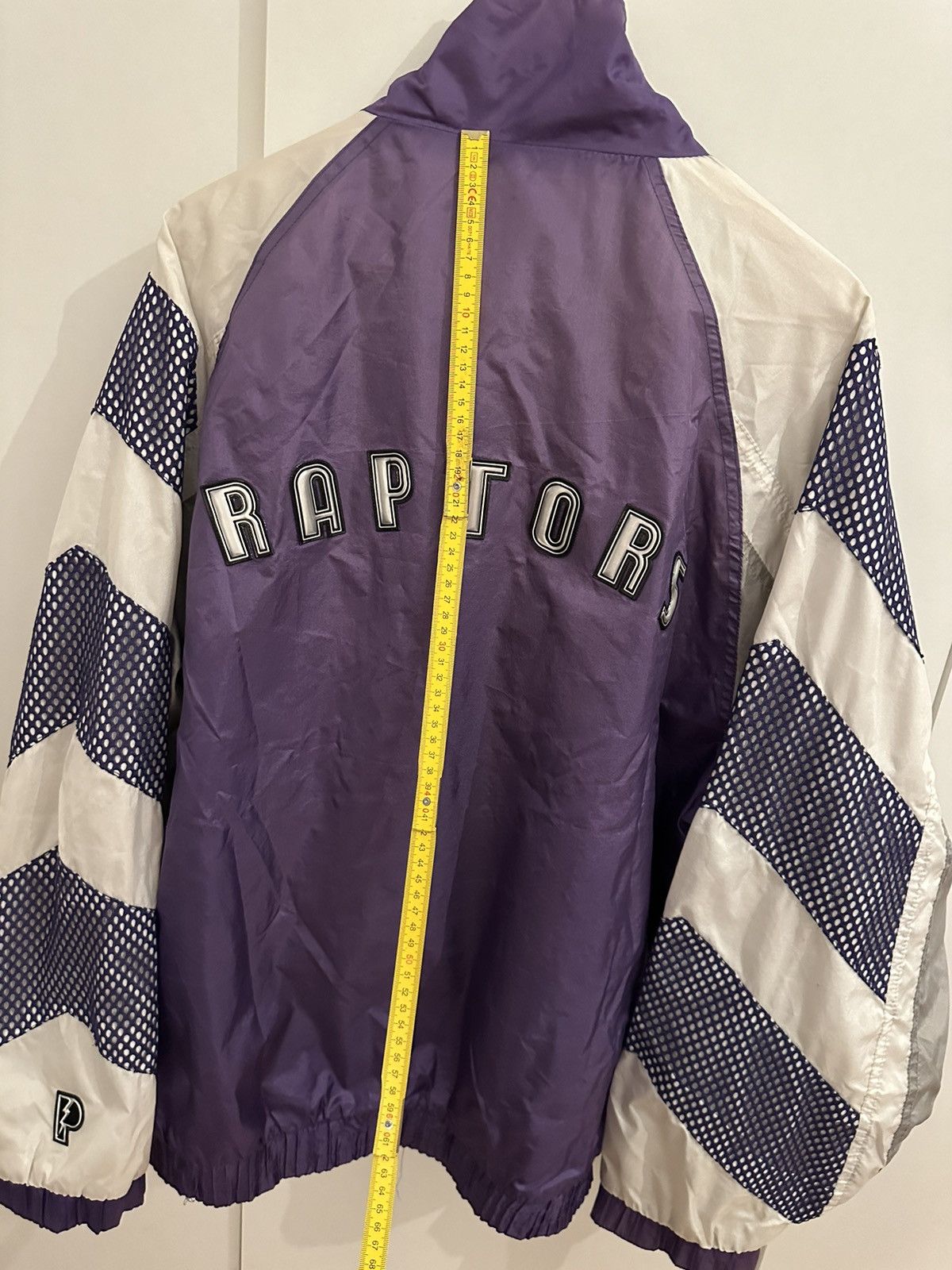 Pro Player Pro Player Jacke Toronto Raptors Size L NBA Vintage JACKET Size US L / EU 52-54 / 3 - 16 Thumbnail