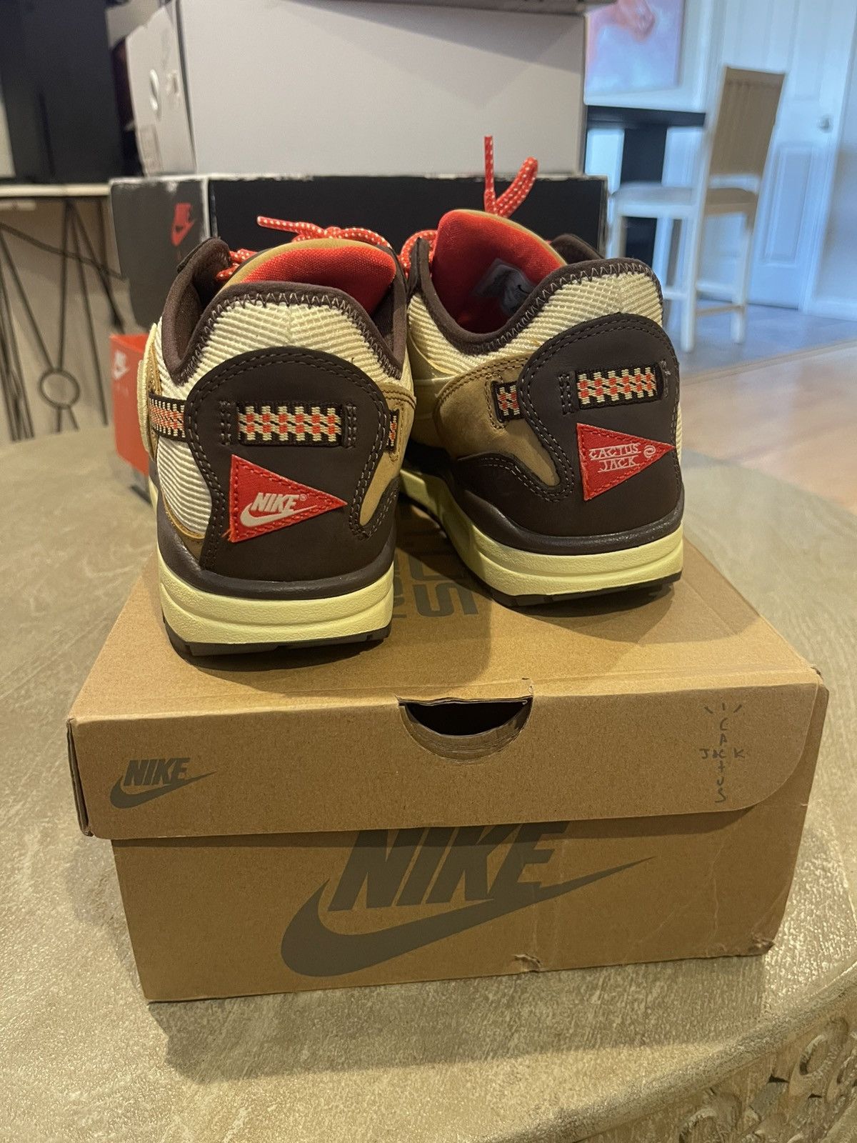 Nike Travis Scott Airmax 1 Size US 10 / EU 43 - 2 Thumbnail