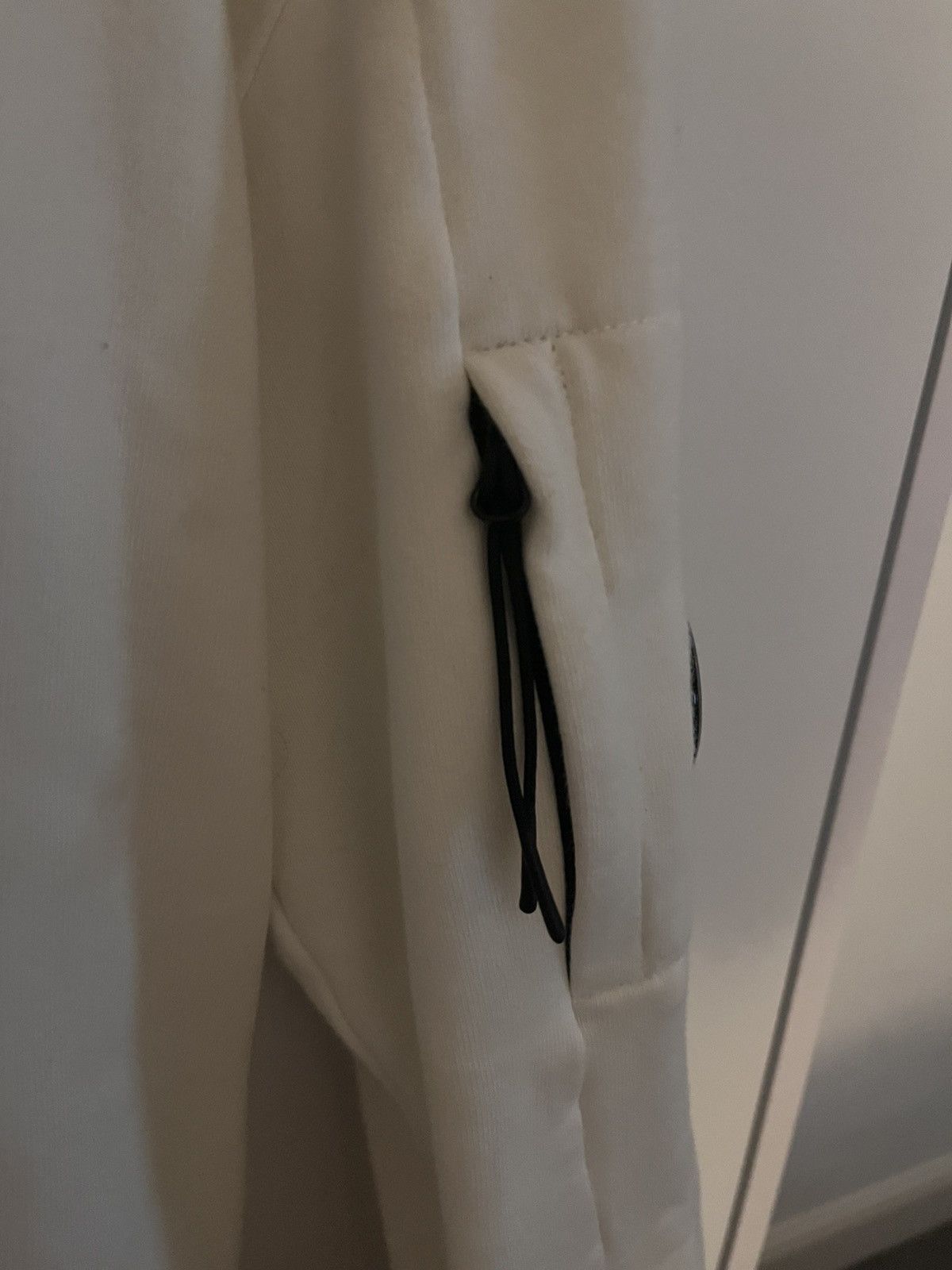 C.P. Company White C.P company jumper Size US M / EU 48-50 / 2 - 4 Thumbnail