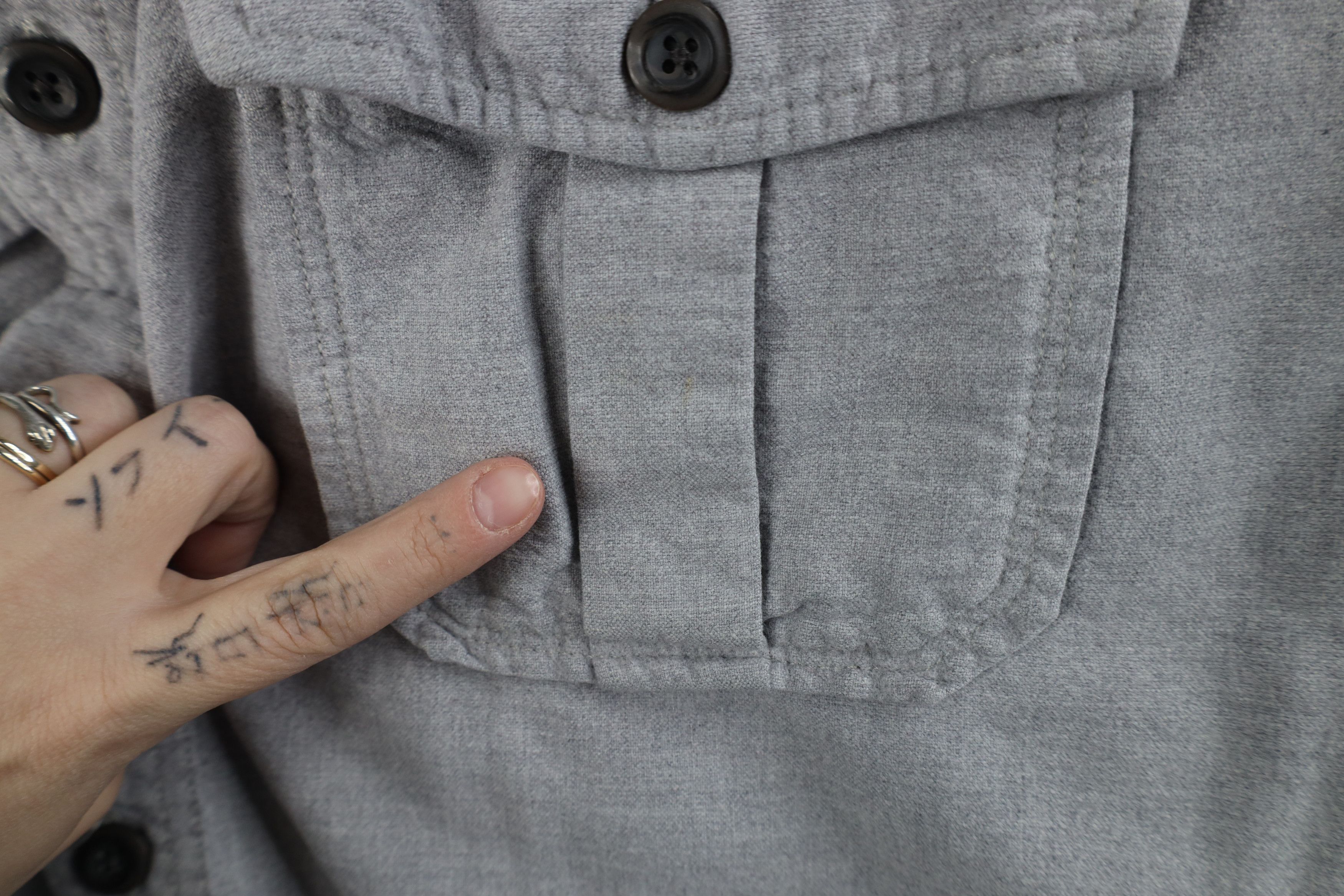 Eddie Bauer × Vintage Vintage Eddie Bauer Flannel Chambray Collared Button Shirt Size US XL / EU 56 / 4 - 6 Thumbnail