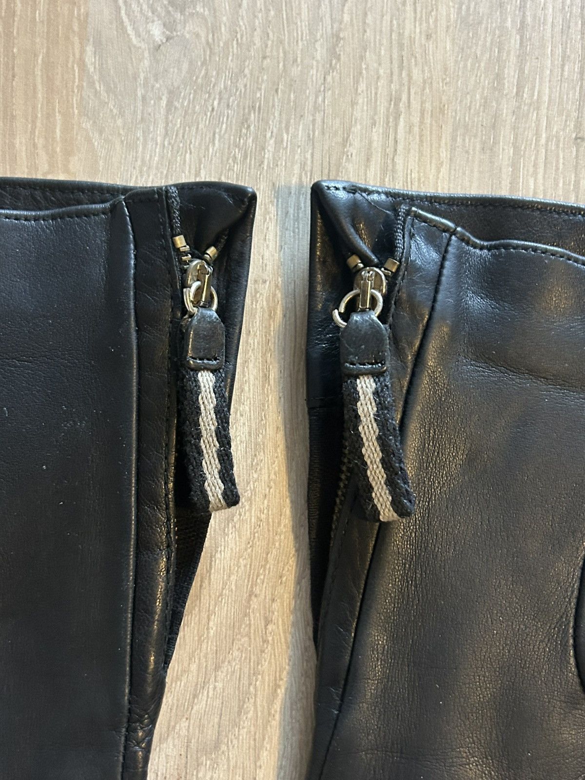 Gucci Gucci GG Monogram Leather Gloves Size ONE SIZE - 10 Thumbnail