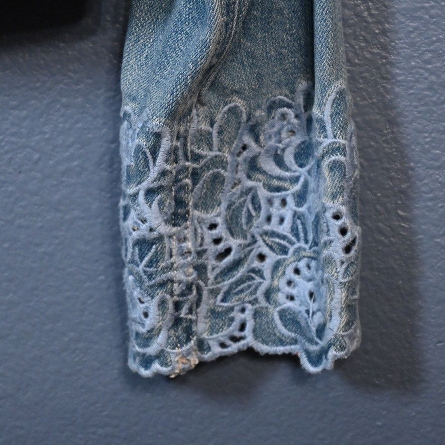 Ralph Lauren Ralph Lauren Womens Size 10 Denim Jacket Cropped Size L / US 10 / IT 46 - 2 Thumbnail