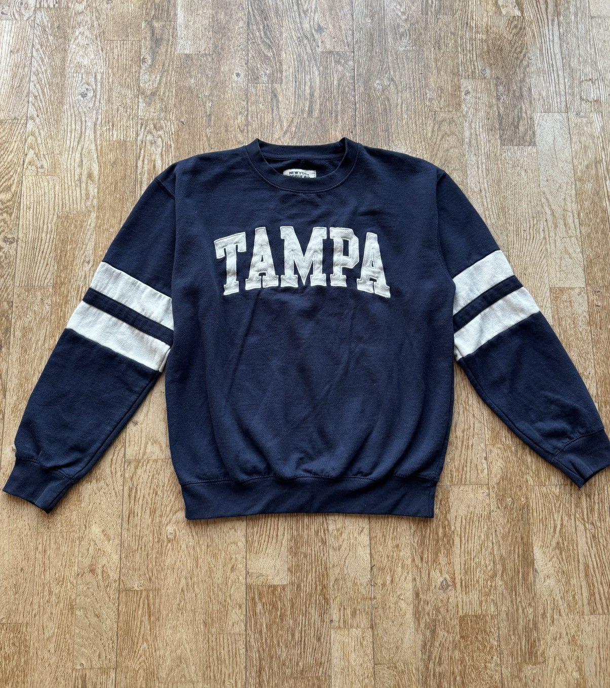 Vintage TAMPA VINTAGE NEW YORK POPULAR CREWNECK SWEATSHIRT Size US M / EU 48-50 / 2 - 1 Thumbnail