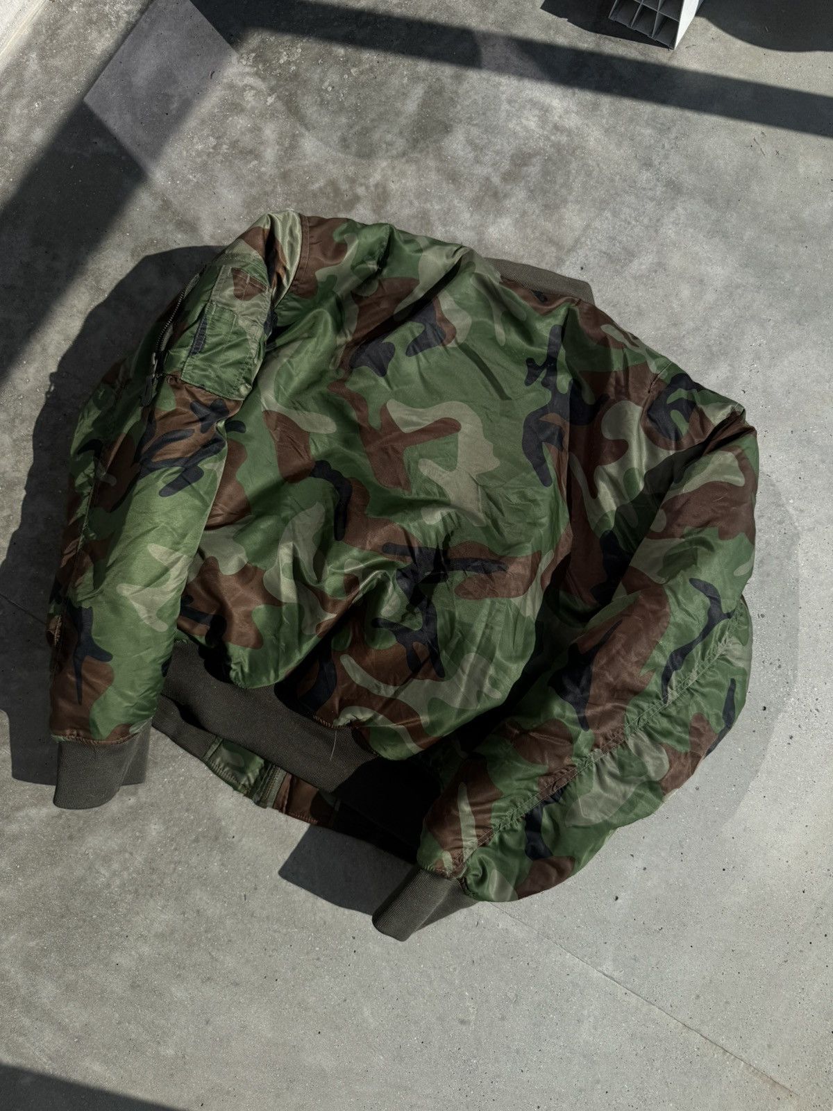 Parajumpers × Vintage Vintage 1997 Camo Bomber Jacket in size Large Size US L / EU 52-54 / 3 - 5 Thumbnail