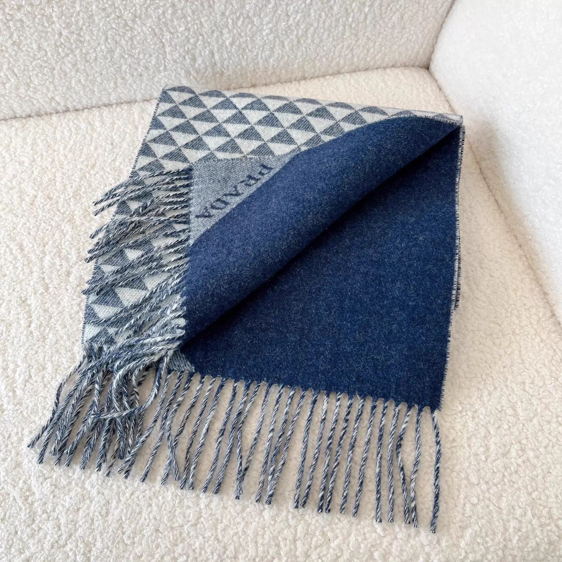 Prada Prada Gray Fringe Wool Scarf Size ONE SIZE - 3 Thumbnail