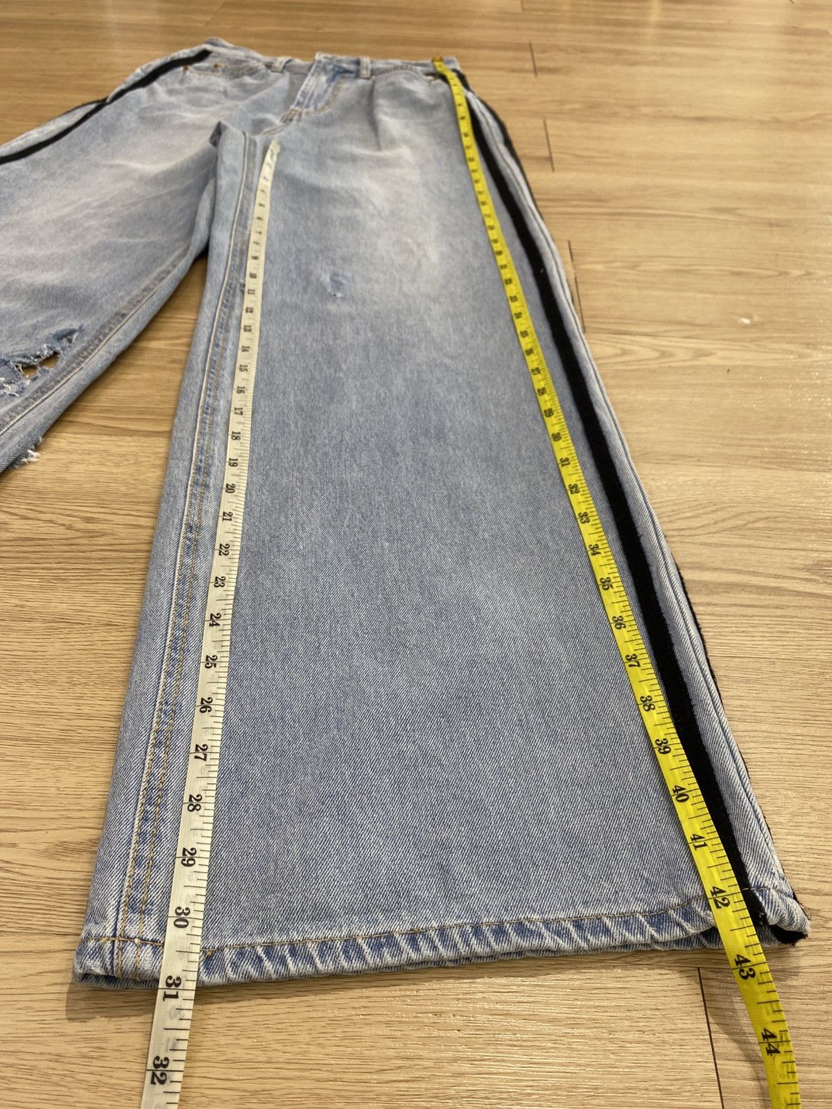 Japanese Brand Vintage Japanese Brand Blue Wash Style Side Line Jeans Size 26" / US 2 / IT 38 - 16 Thumbnail