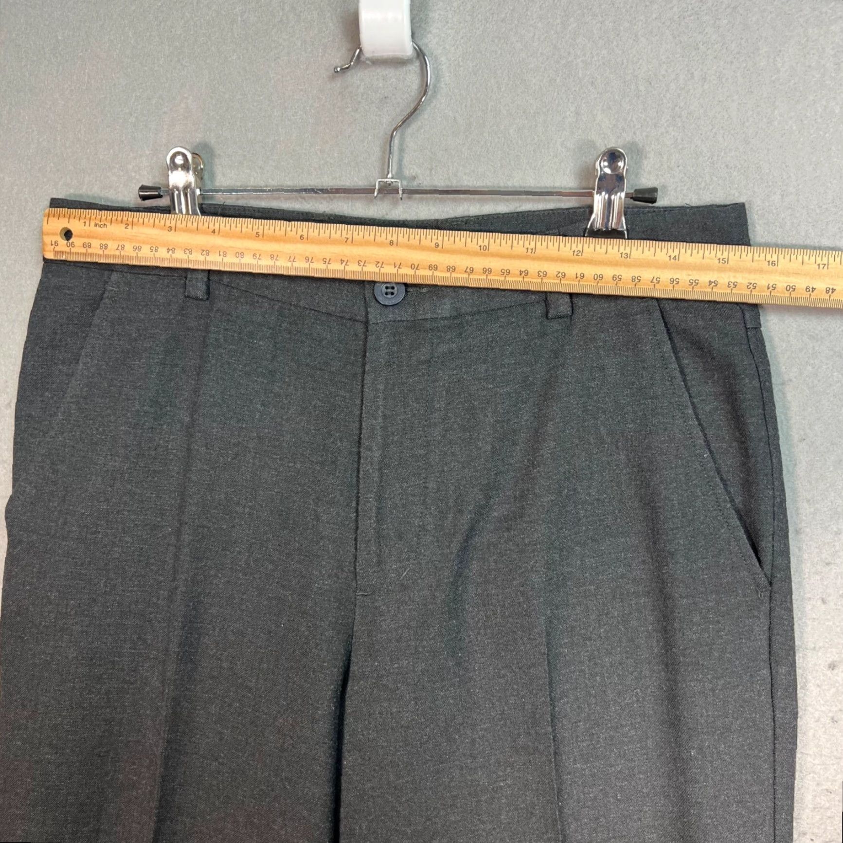Ben Sherman Ben Sherman Mens Pants Dress Pants 31 Short Gray Straight Leg Inseam 29 Polyester Viscose Flat Front 8/10 Vintage Official Measurements Size US 31 - 5 Thumbnail