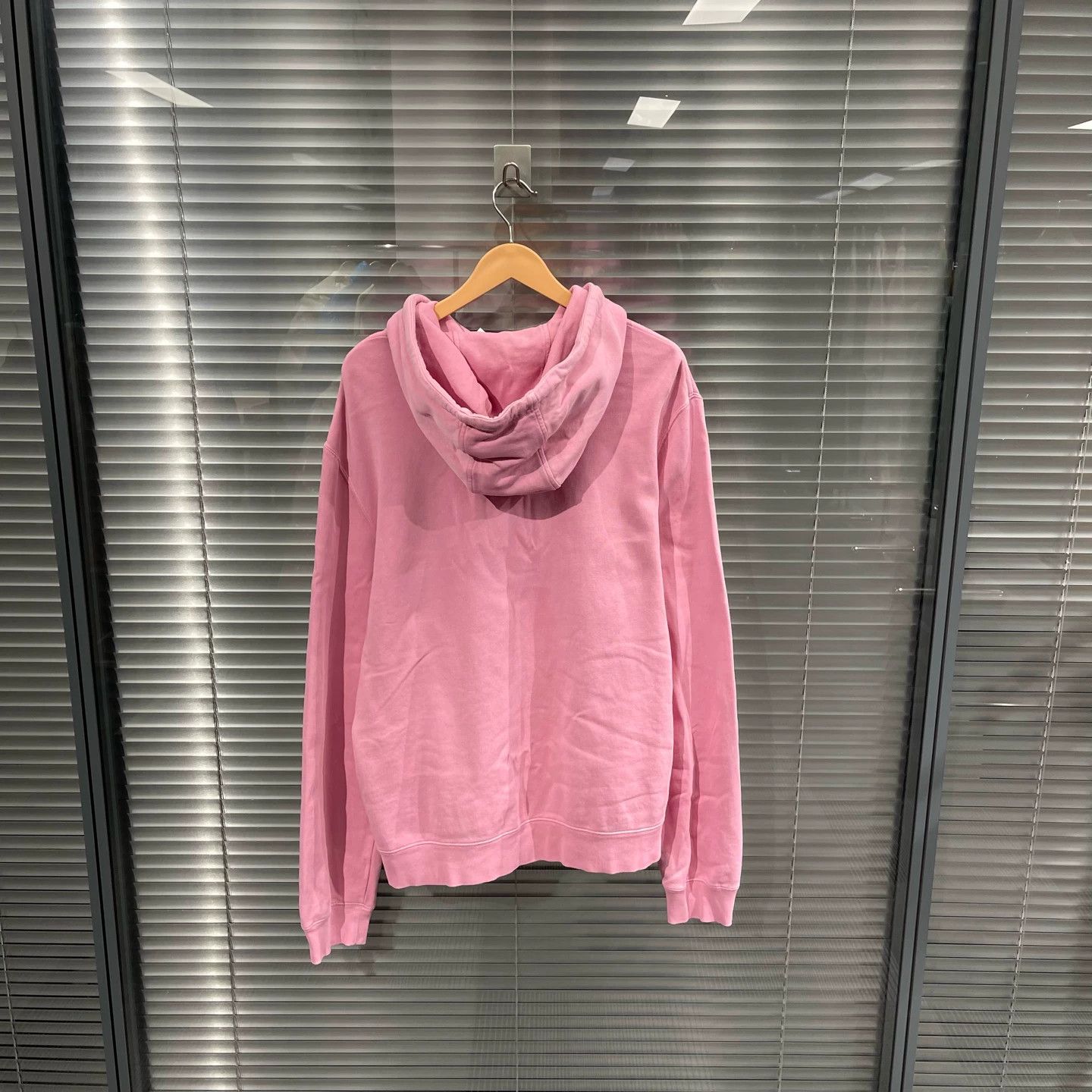 Loewe Loewe Spirited Away Pink Embroidered Soot Sprite Sweatshirt Size US L / EU 52-54 / 3 - 2 Thumbnail