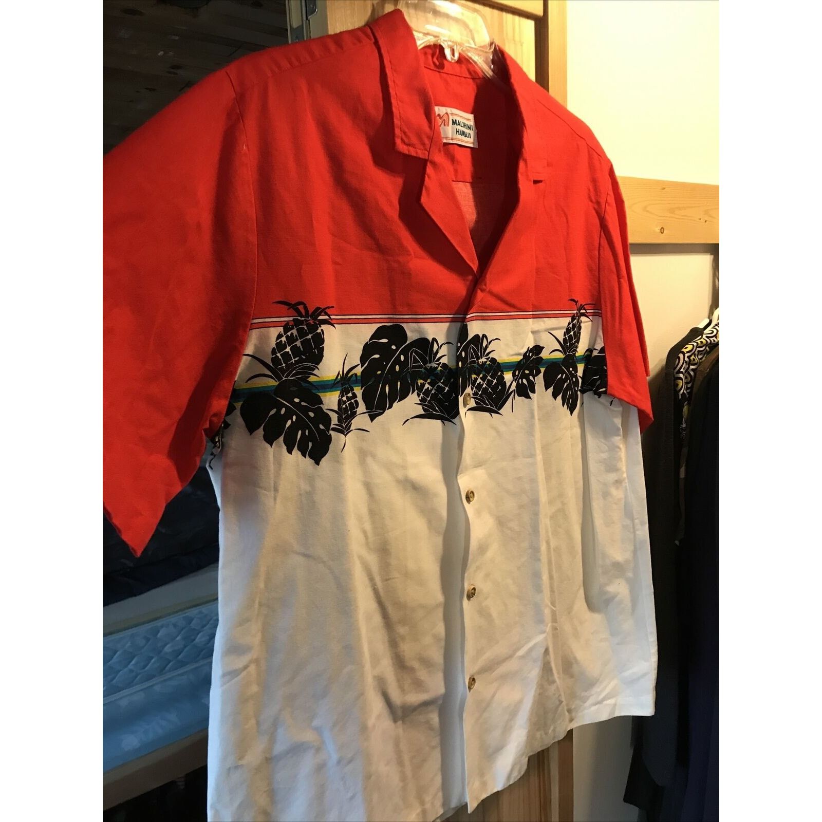 Other Malihini Mens L Red White Pineapple SS Button Hawaiian Shirt Size US L / EU 52-54 / 3 - 2 Thumbnail