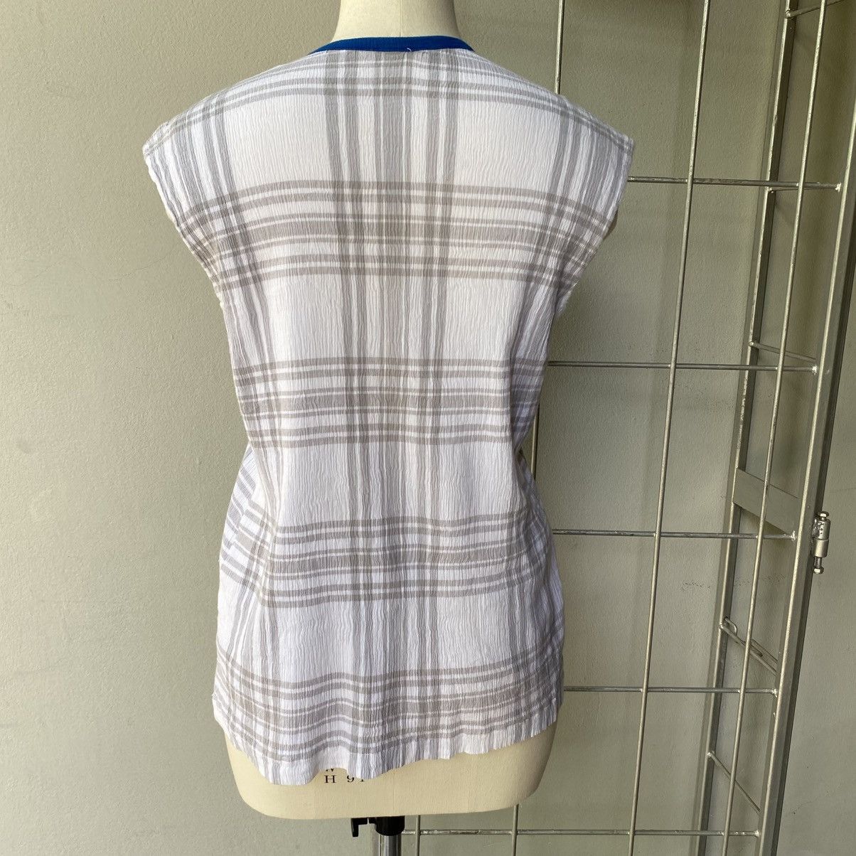 Tsumori Chisato Tsumori Chisato Blue Trim Bow Tie Sleeveless Blouse Size M / US 6-8 / IT 42-44 - 11 Thumbnail