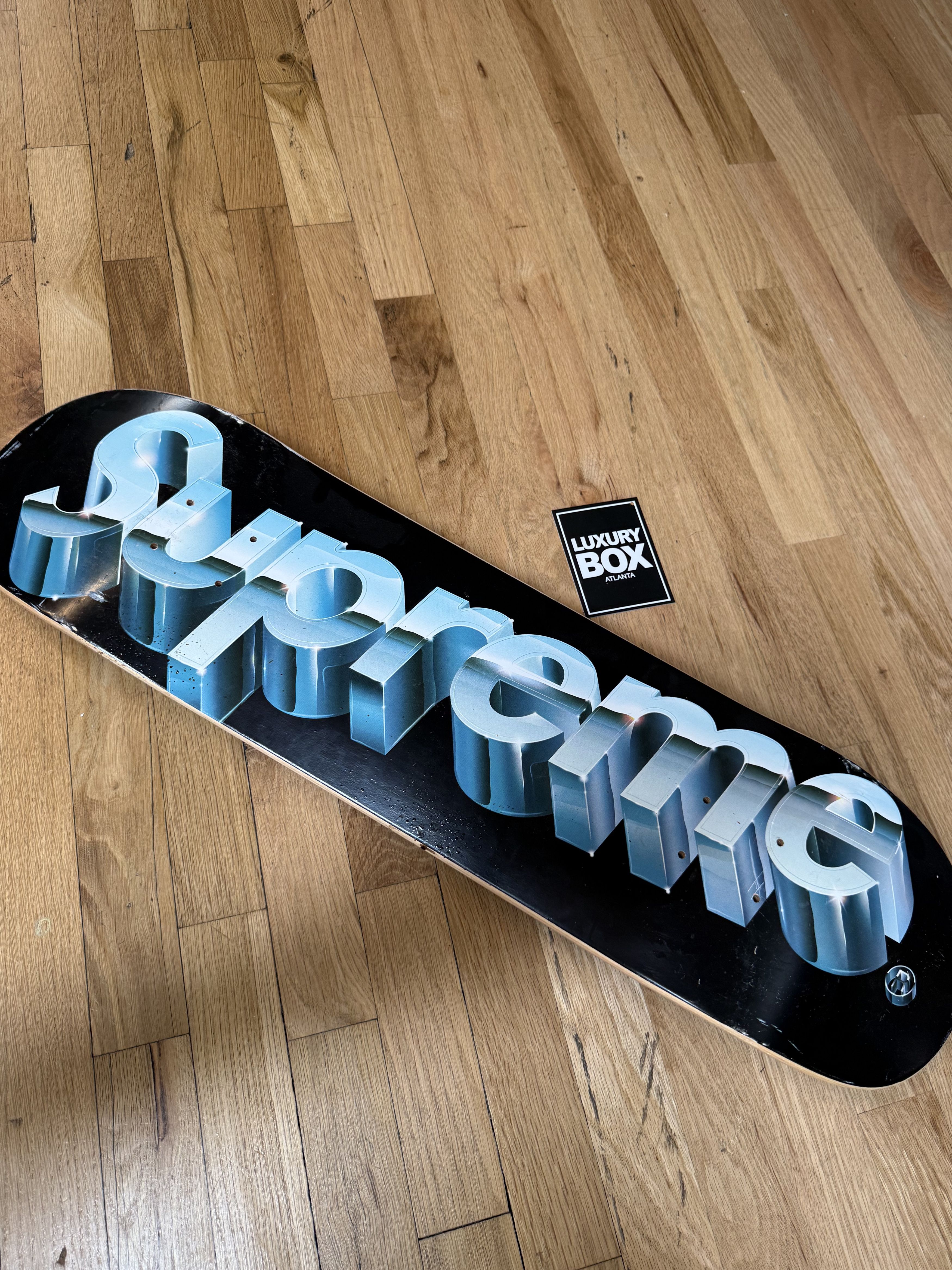 スケートボード supreme Celtic Knot Skateboard 8.5 Black Supreme Celtic Knot Skateboard Deck Black | Hype Clothinga