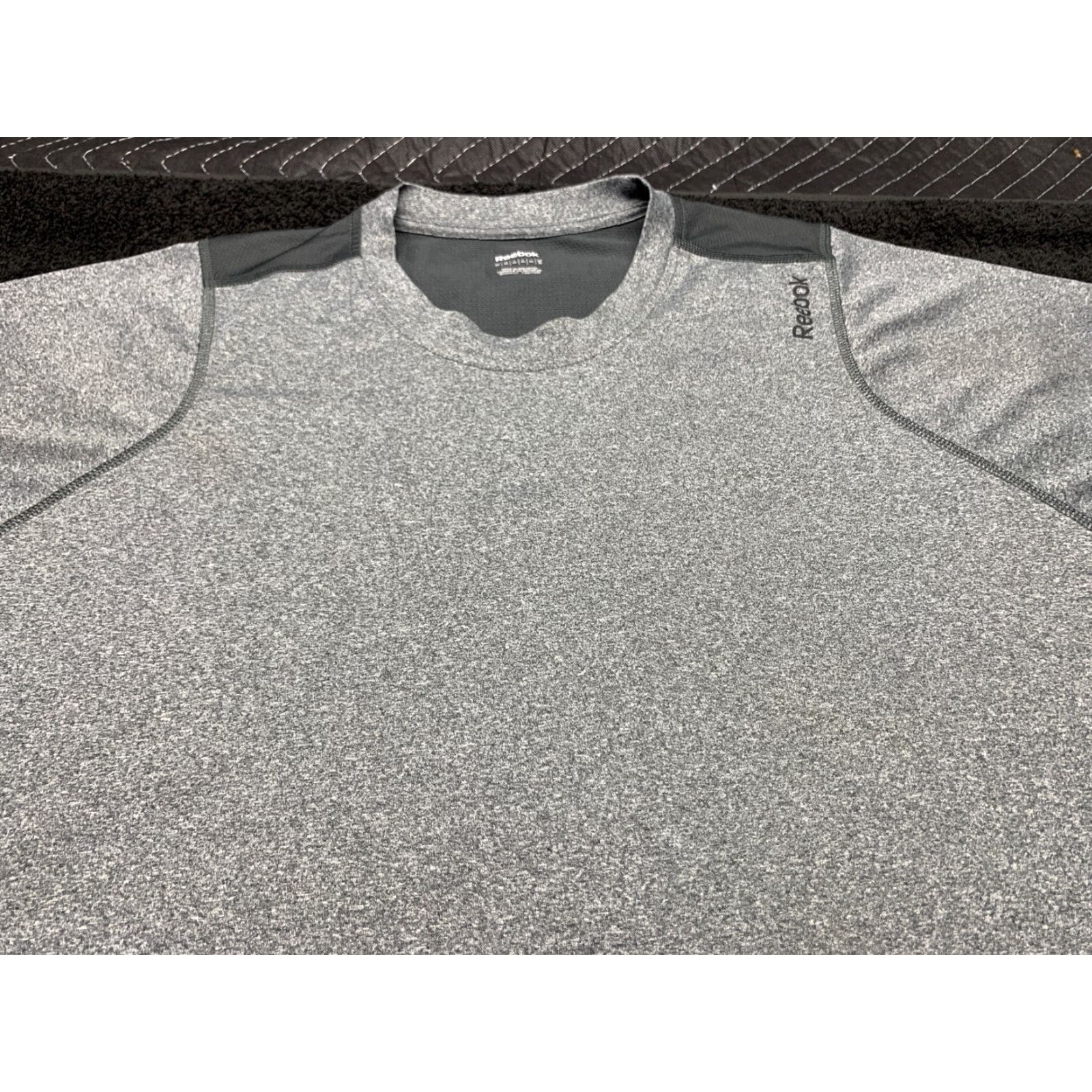 Reebok VINTAGE Reebok Men's Crew Neck T-Shirt Medium Gray Sportswear Activewear Size US M / EU 48-50 / 2 - 4 Thumbnail