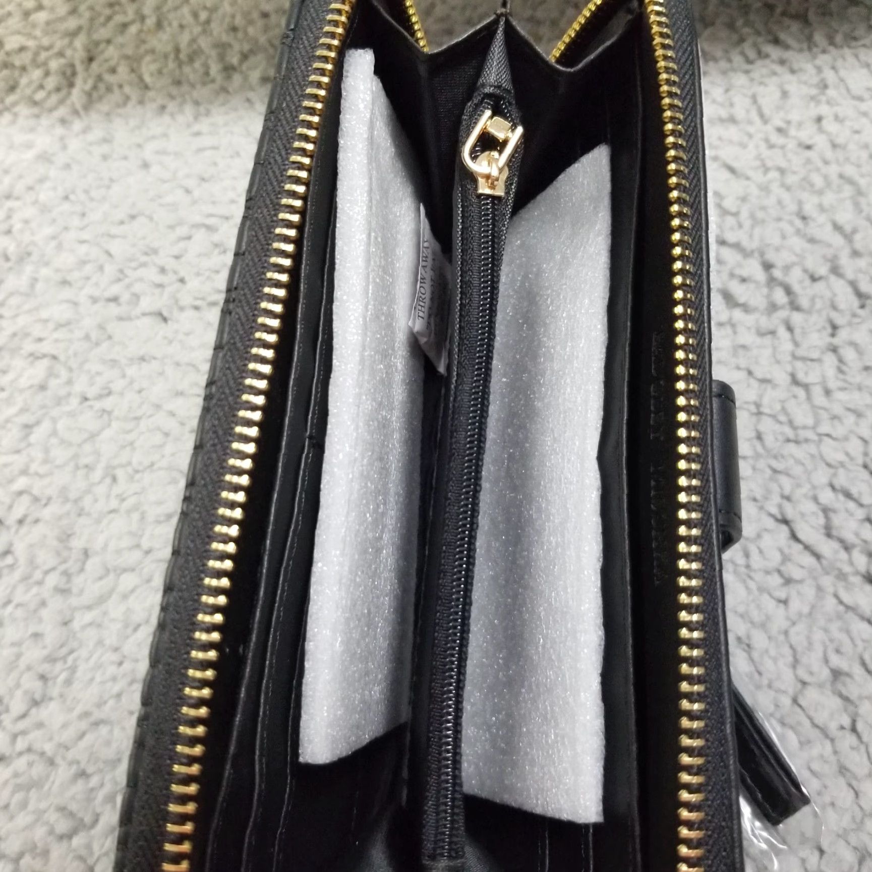 Badgley Mischka VINTAGE Badgley Mischka Wallet Wristlet with Phone Pocket Women One Size Black Faux Leather 2000s Size ONE SIZE - 5 Thumbnail