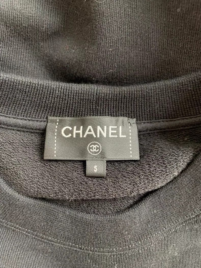 Chanel Chanel Black camellia stud beaded sequin sweatshirt Size US S / EU 44-46 / 1 - 4 Thumbnail